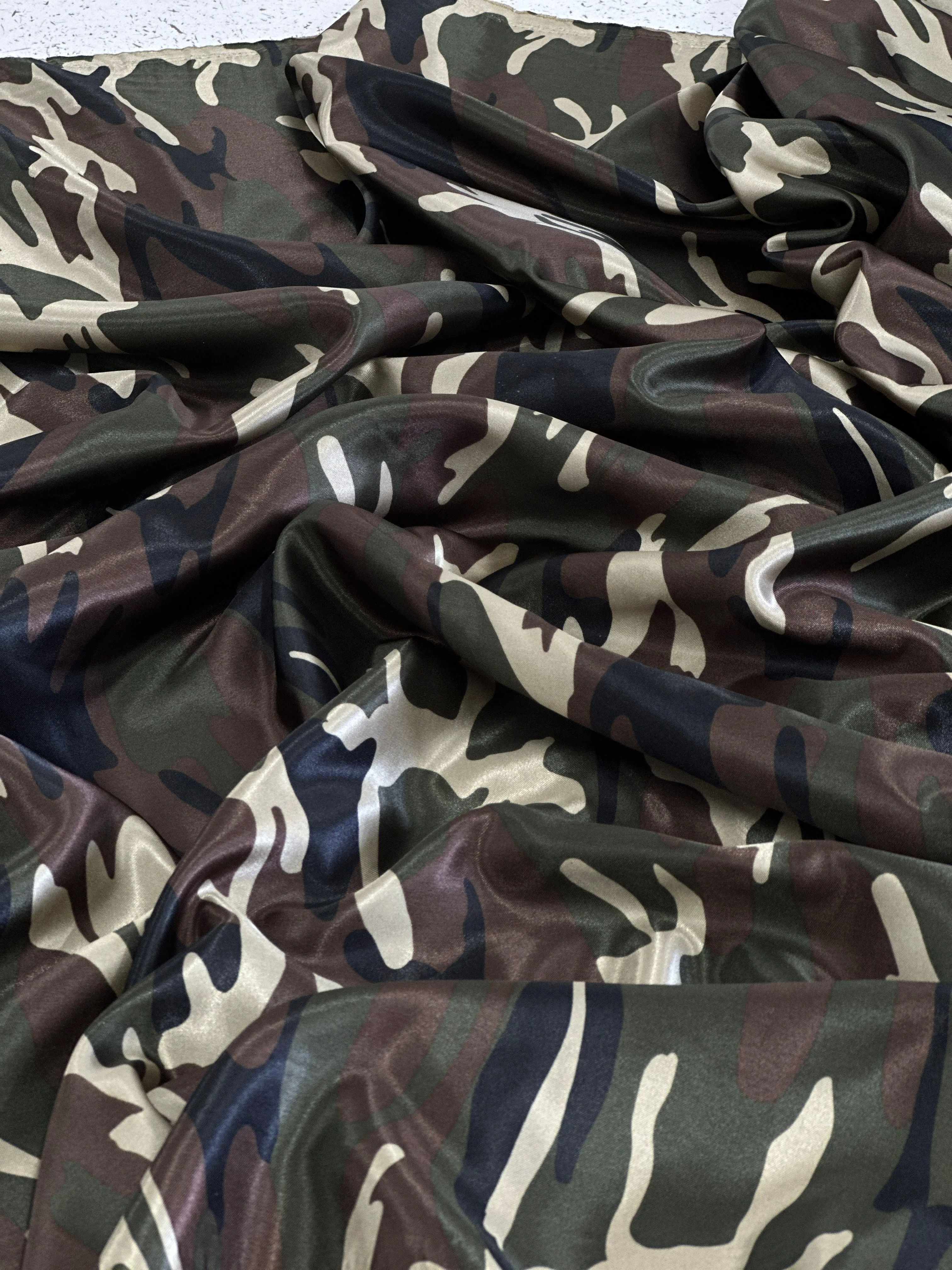 Army Print Satin - Image 2