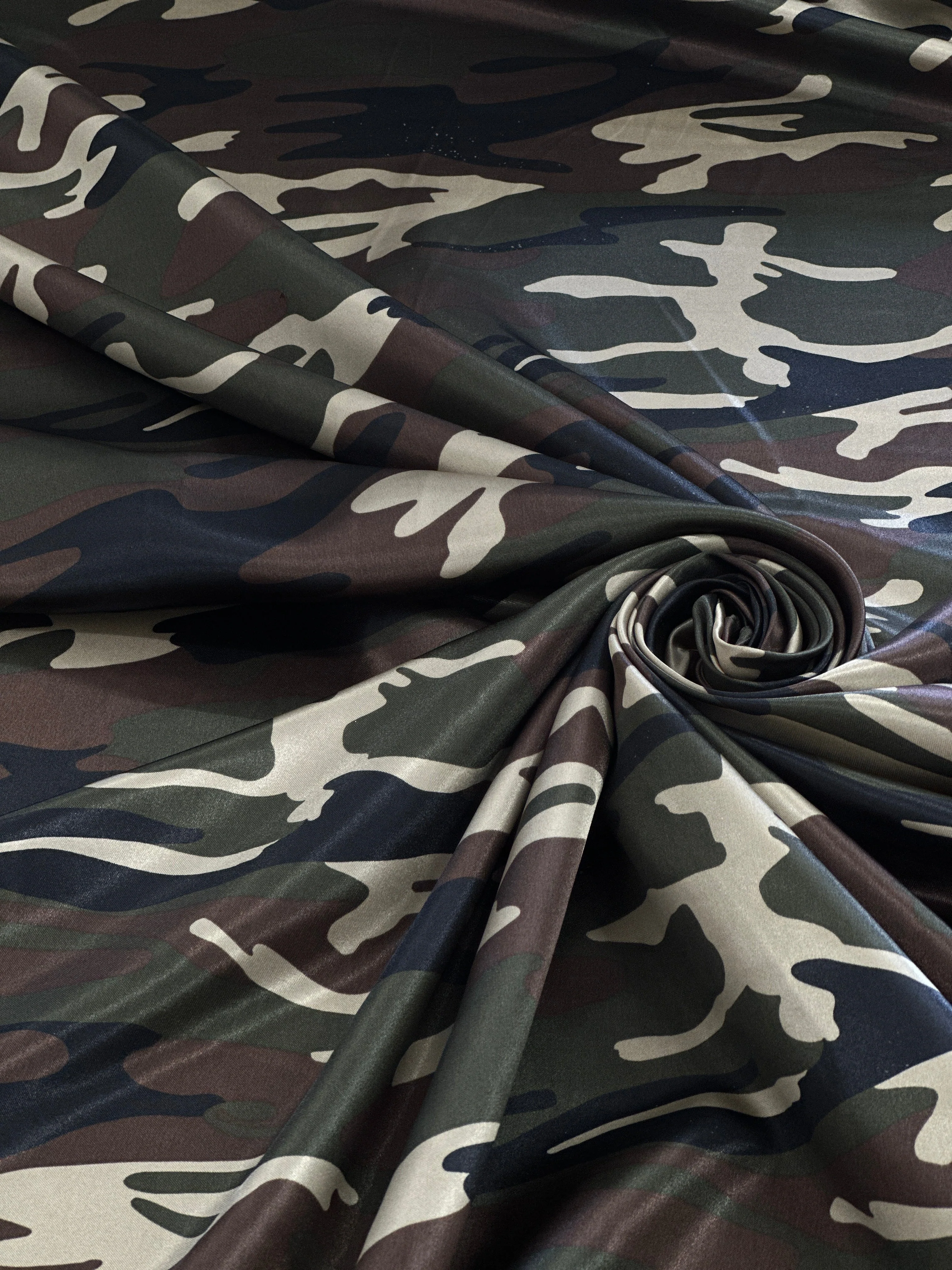 Army Print Satin - Image 6
