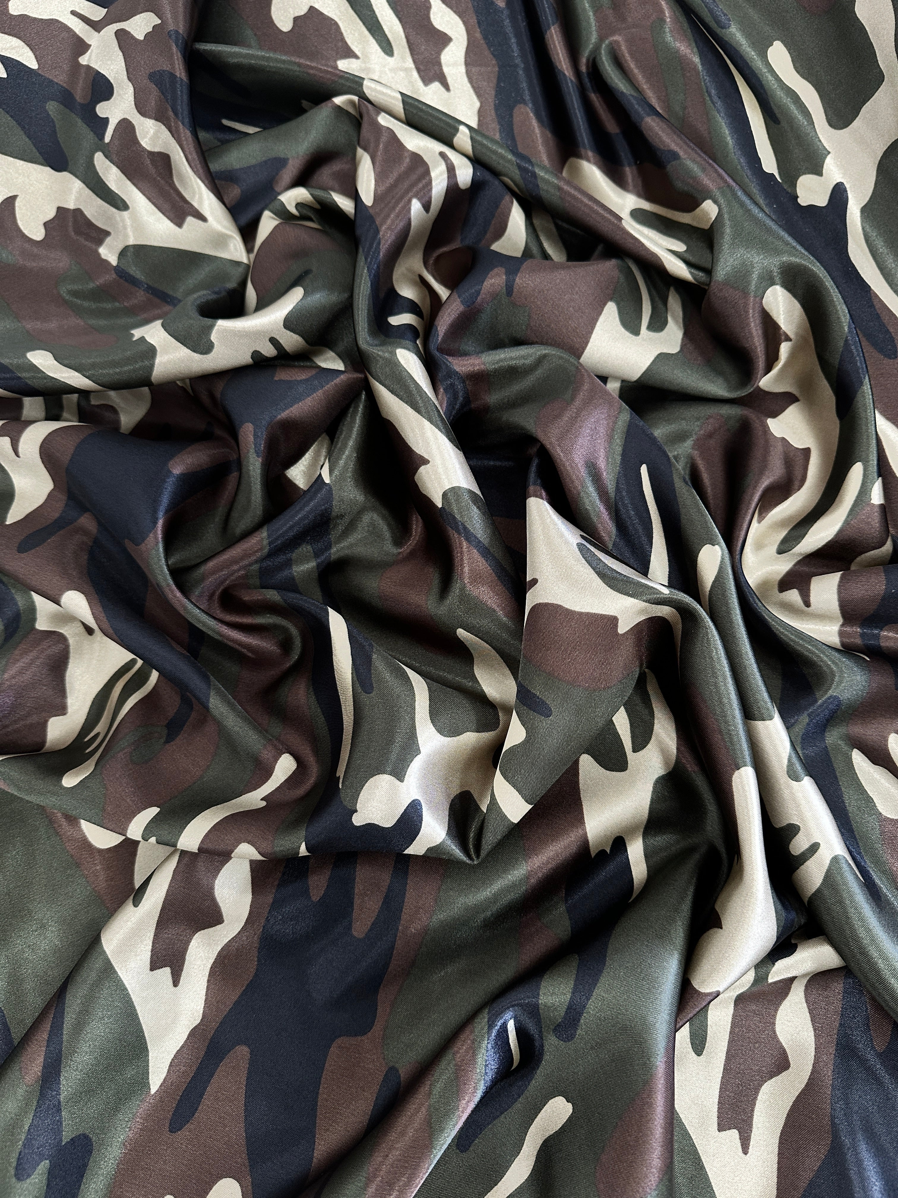 Army Print Satin - Image 8