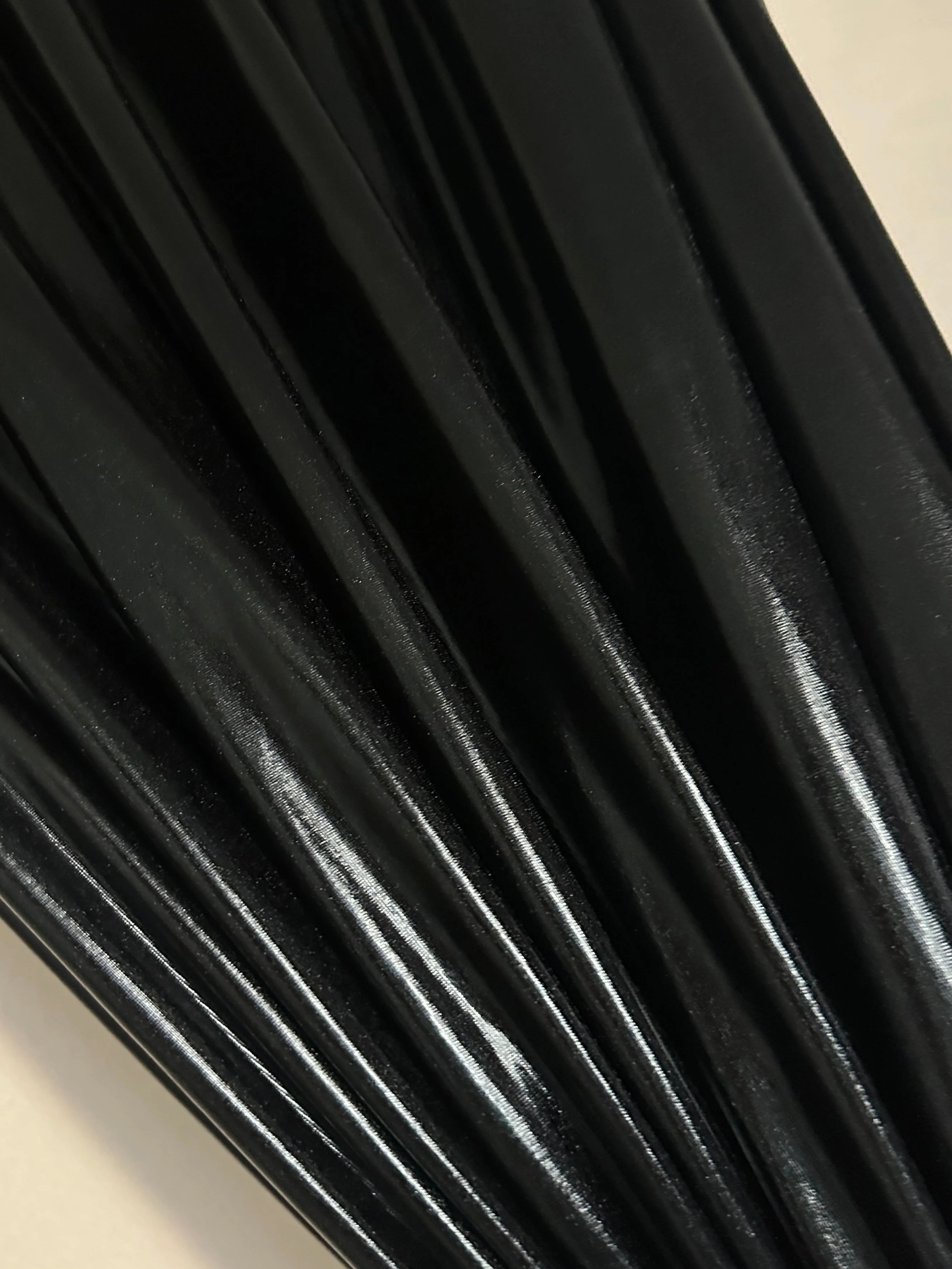 Black Glossy Coated Spandex Pleather - Image 2