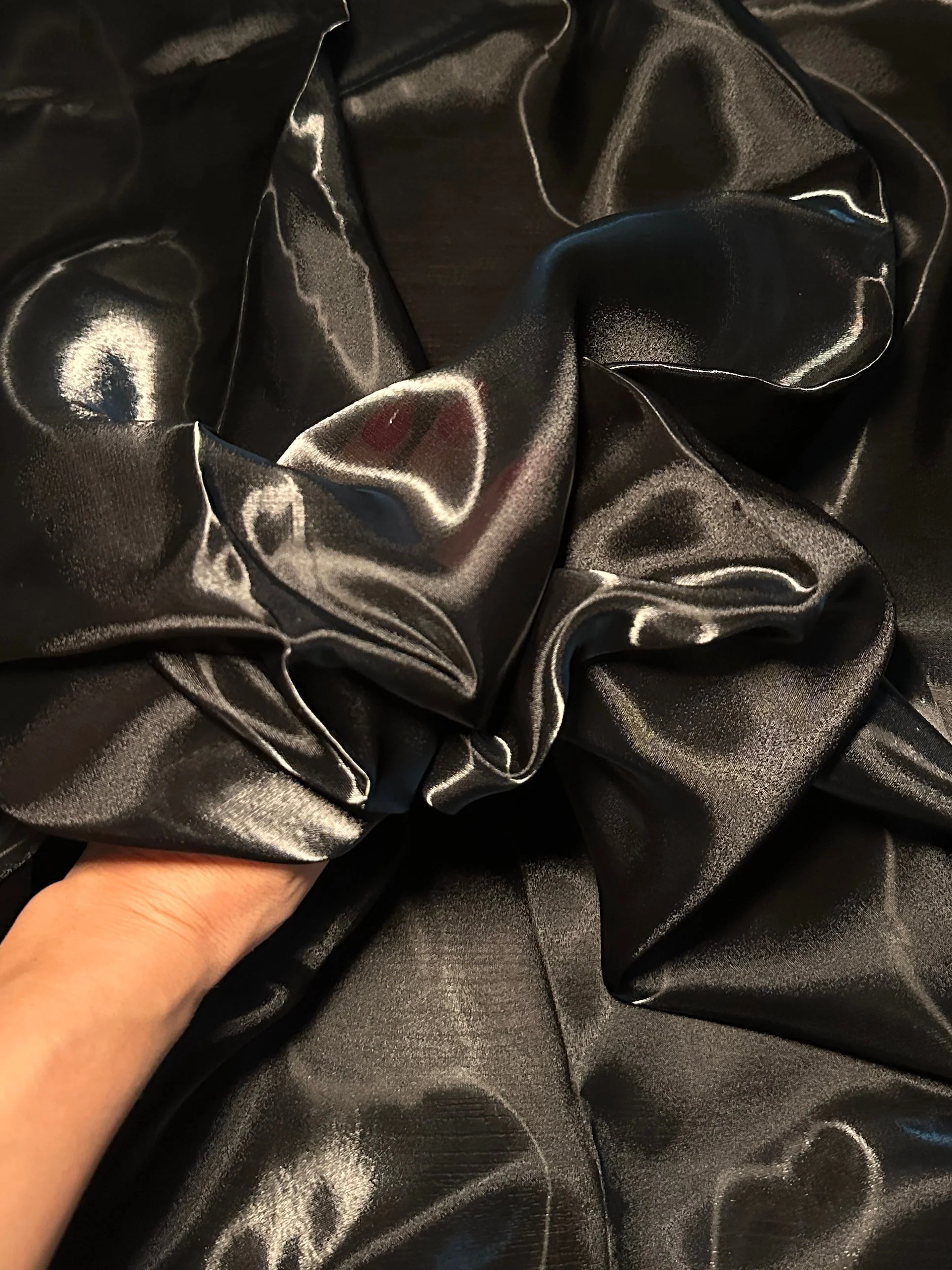 Black Liquid Shimmery Organza - Image 5