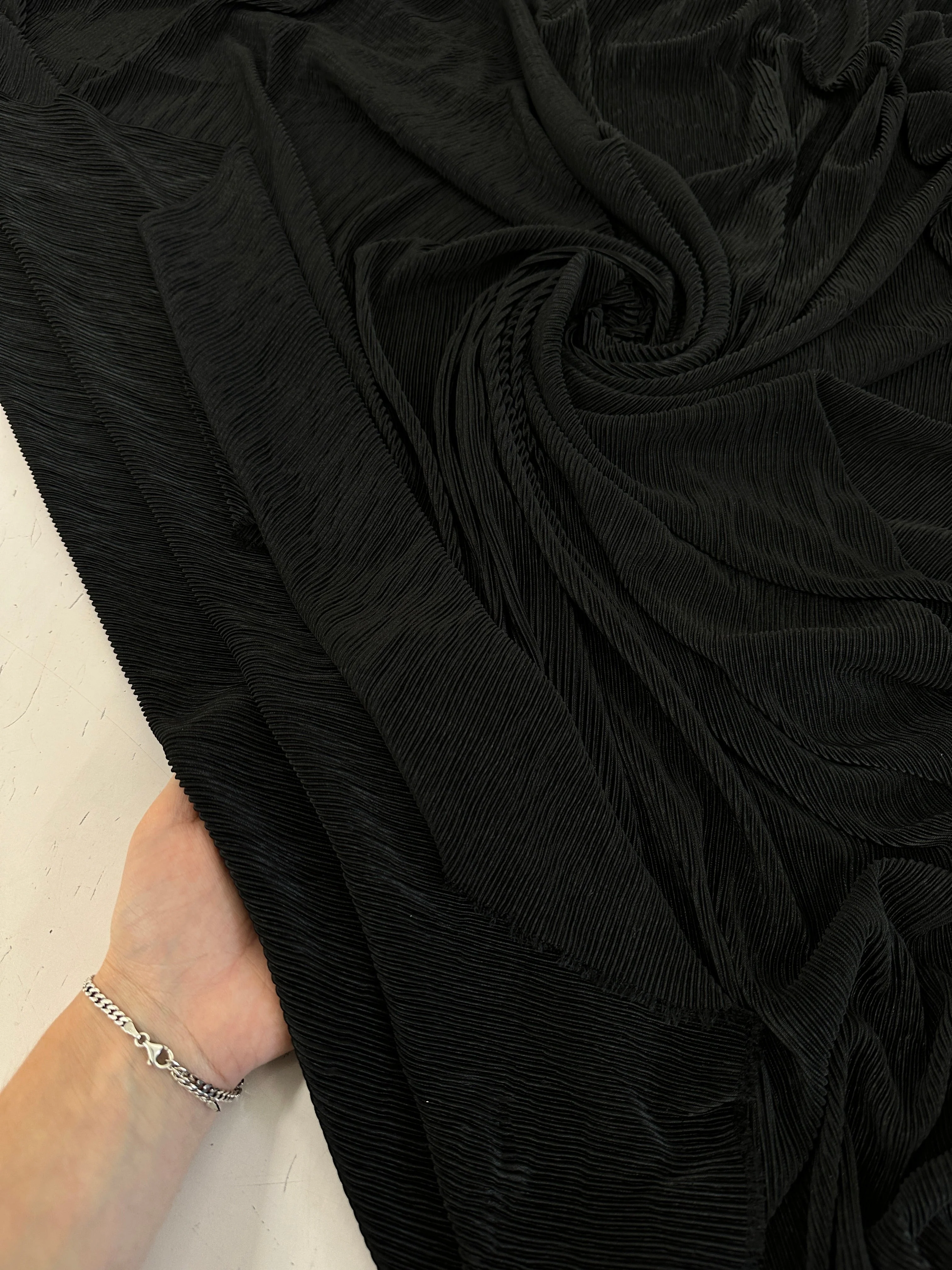 Black Pleated Knit - Image 7
