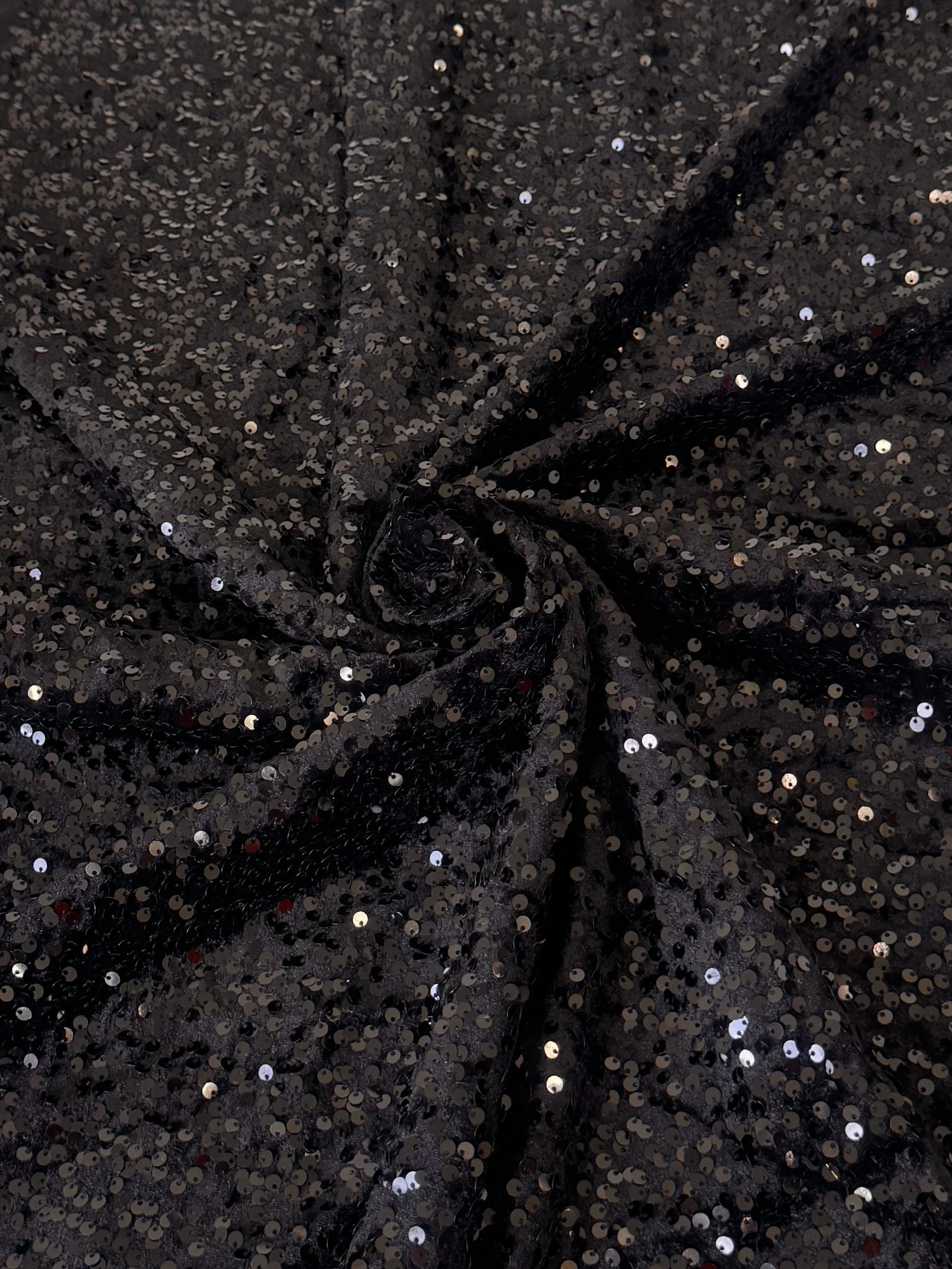 Black Sequins Velvet - Image 4