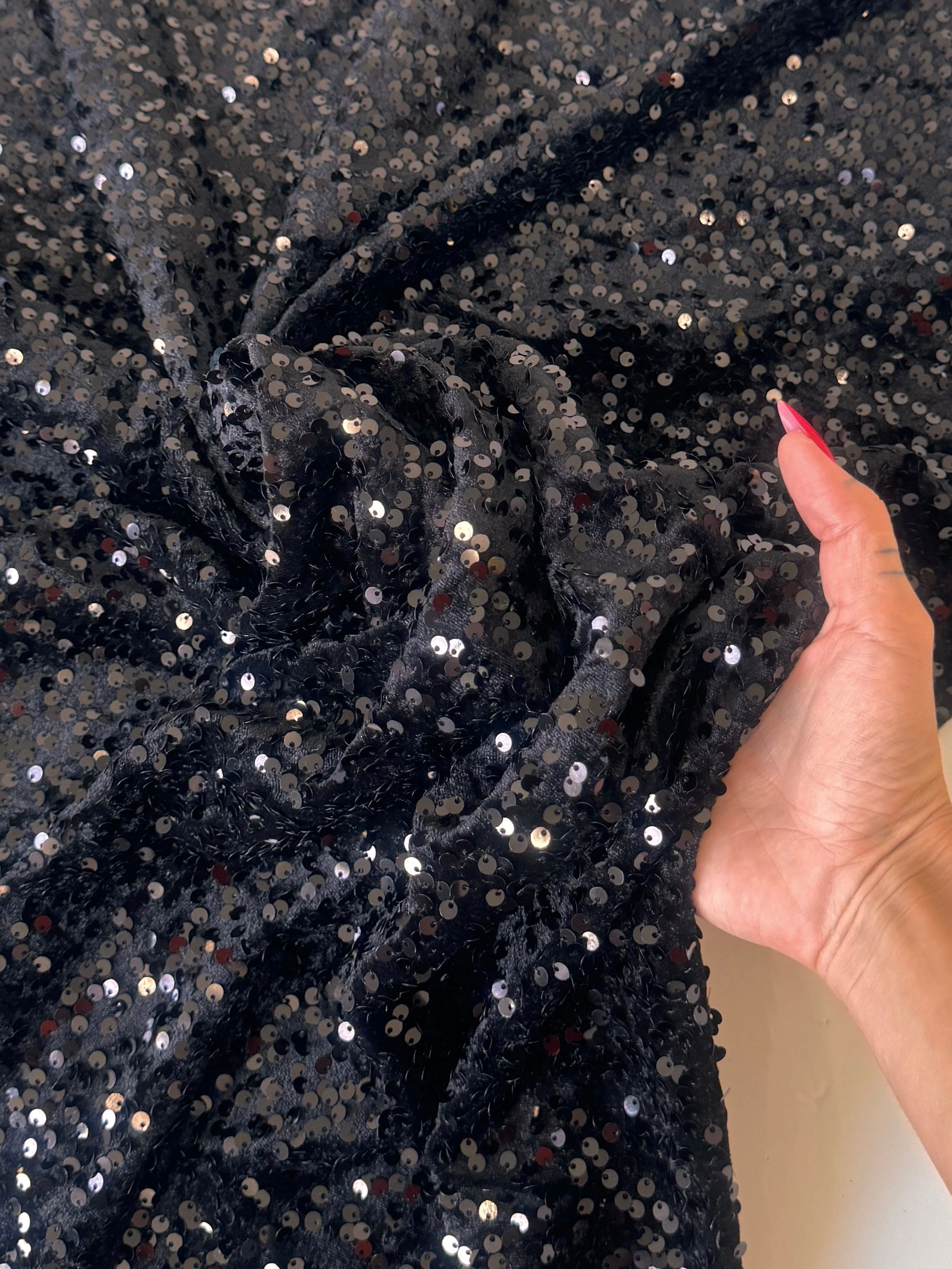 Black Sequins Velvet - Image 9