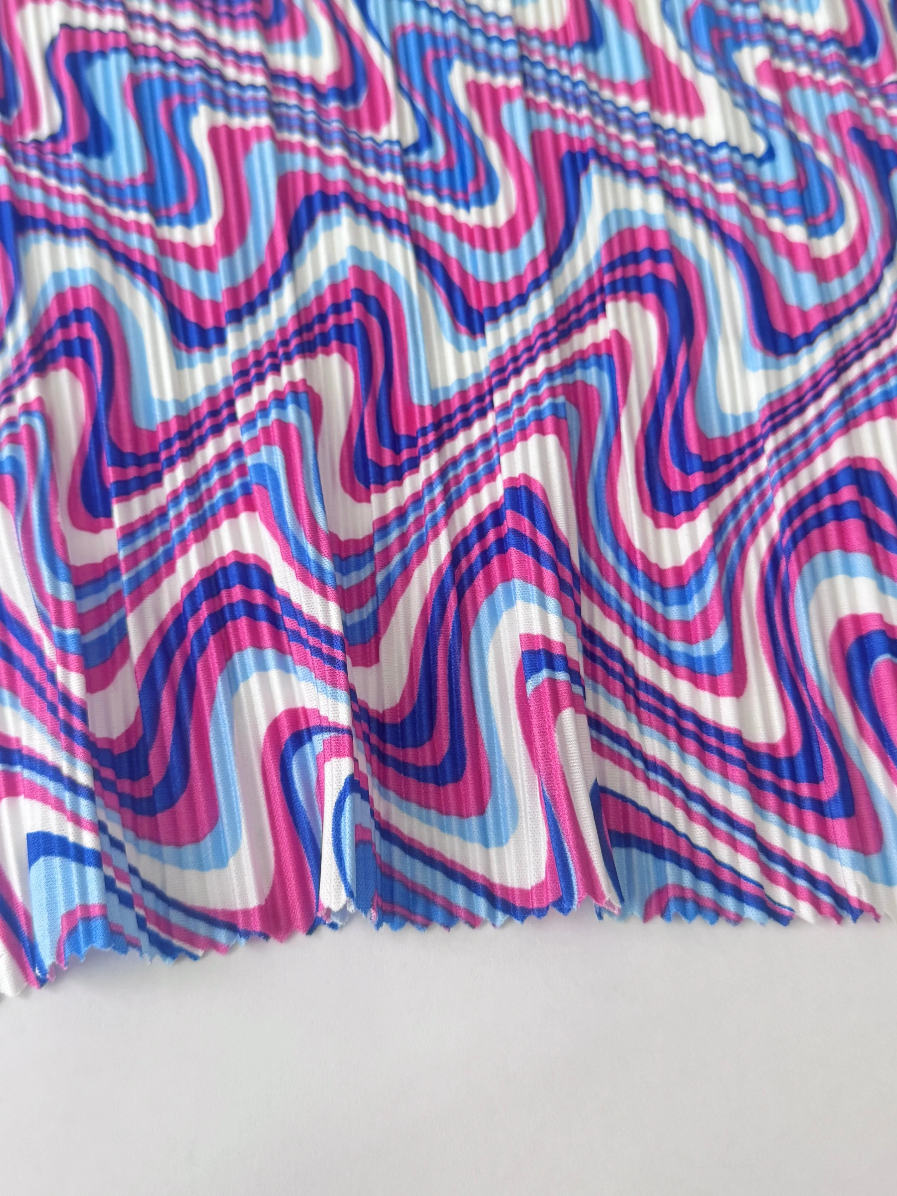 Blue Pink Wave Print Pleated Knit - Image 7
