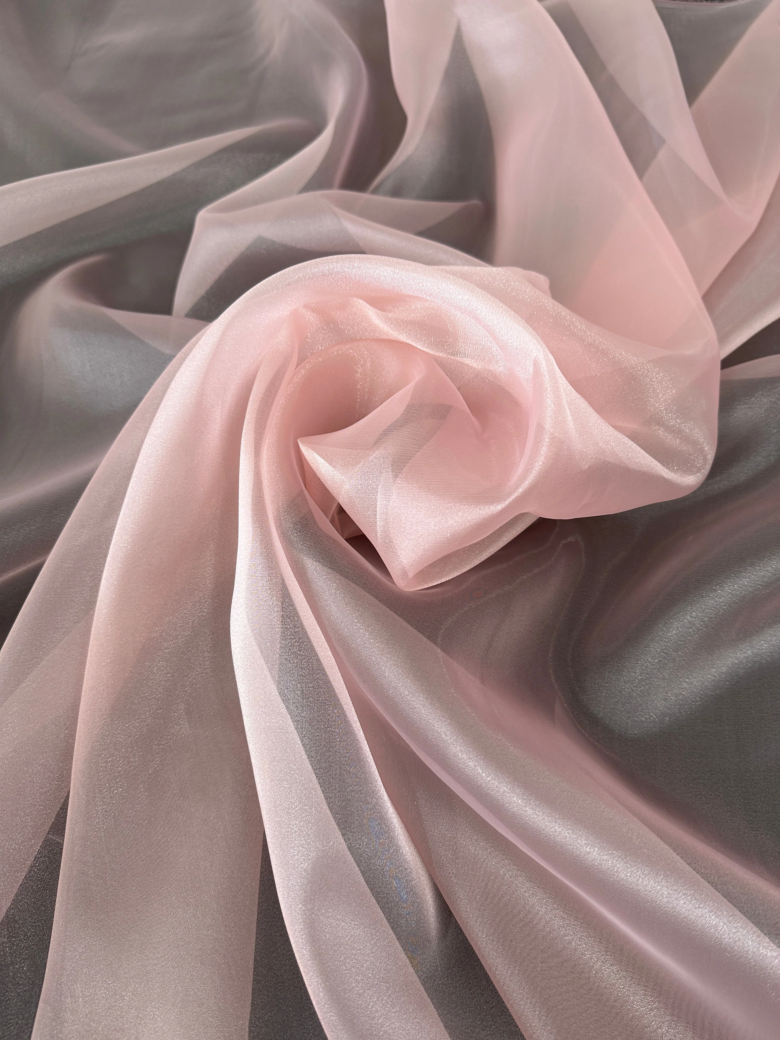 Blush Crystal Organza - Image 2