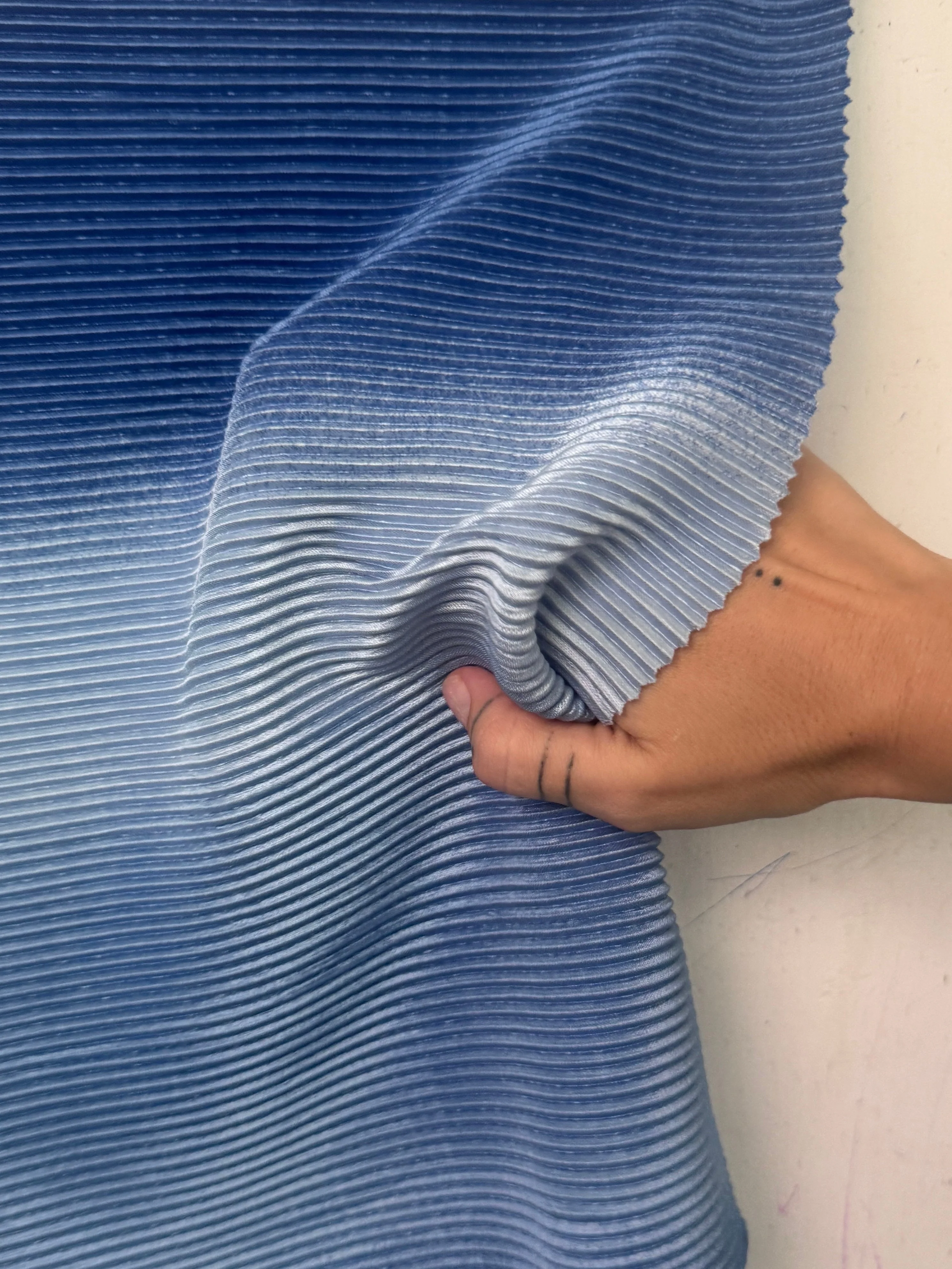 Denim Blue Ombre Pleated Knit - Image 3