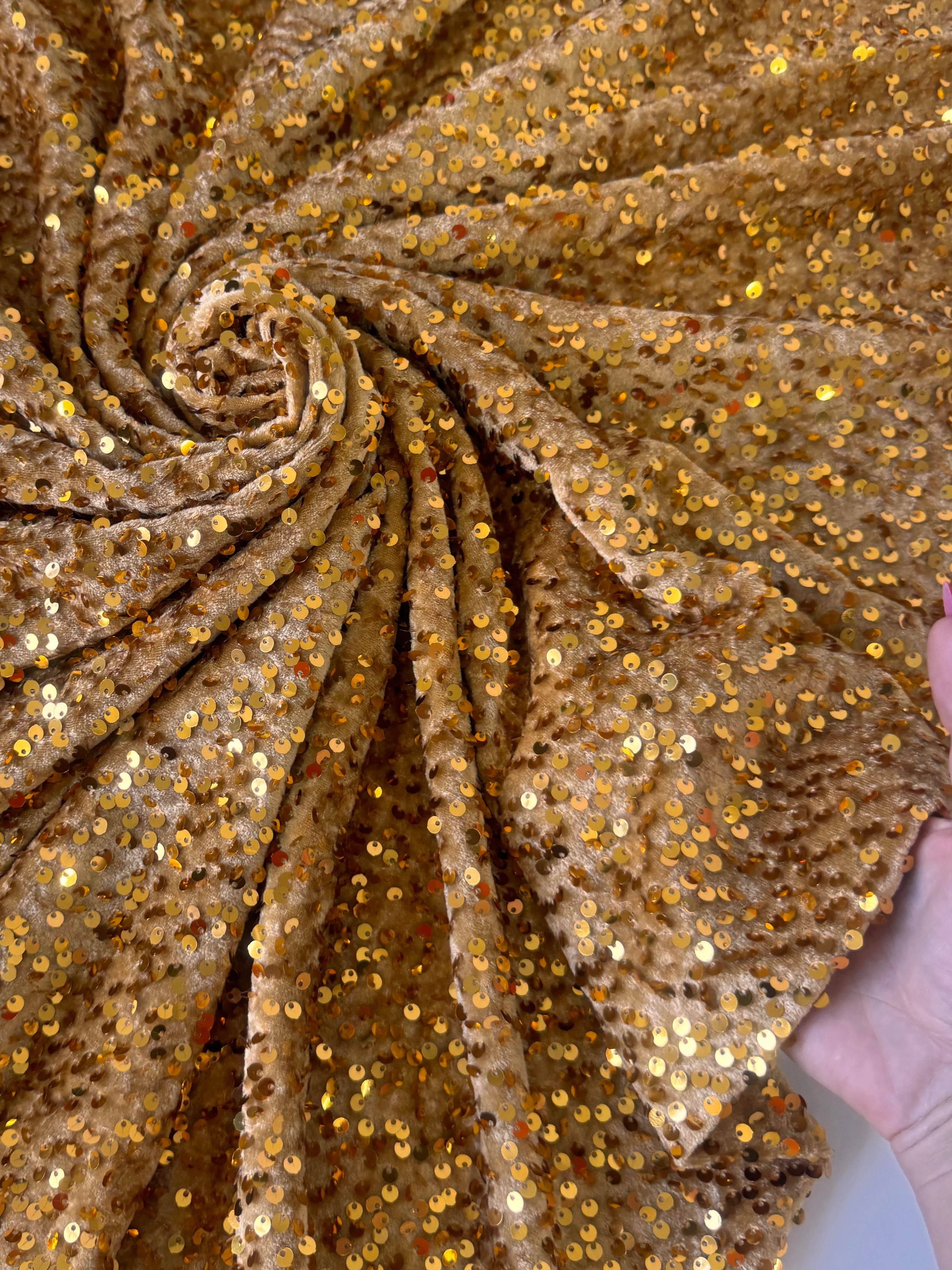 Gold Sequins Velvet - Image 7