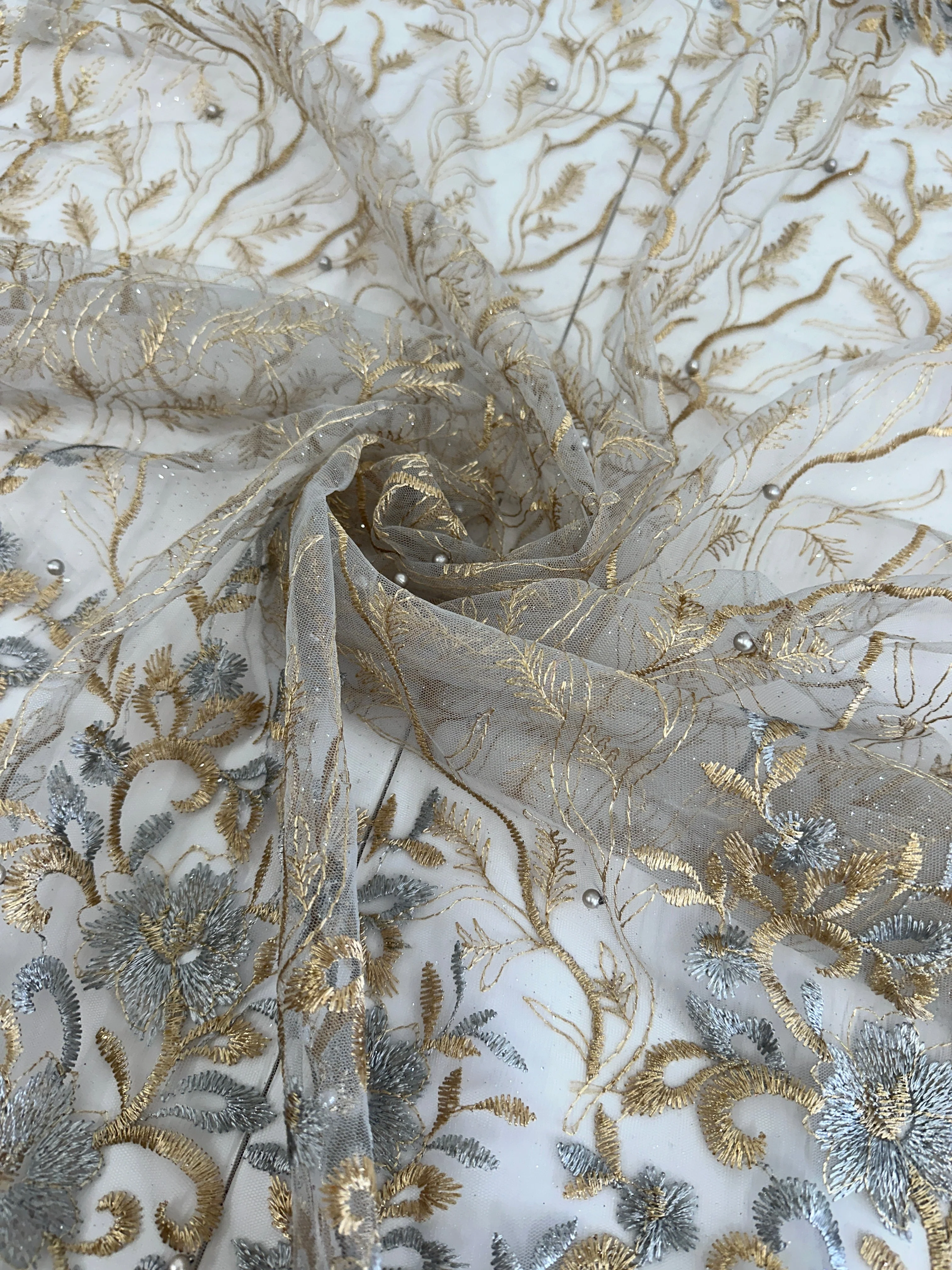 Gold-Silver Embroidered Glitter Floral Scalloped Lace - Image 4
