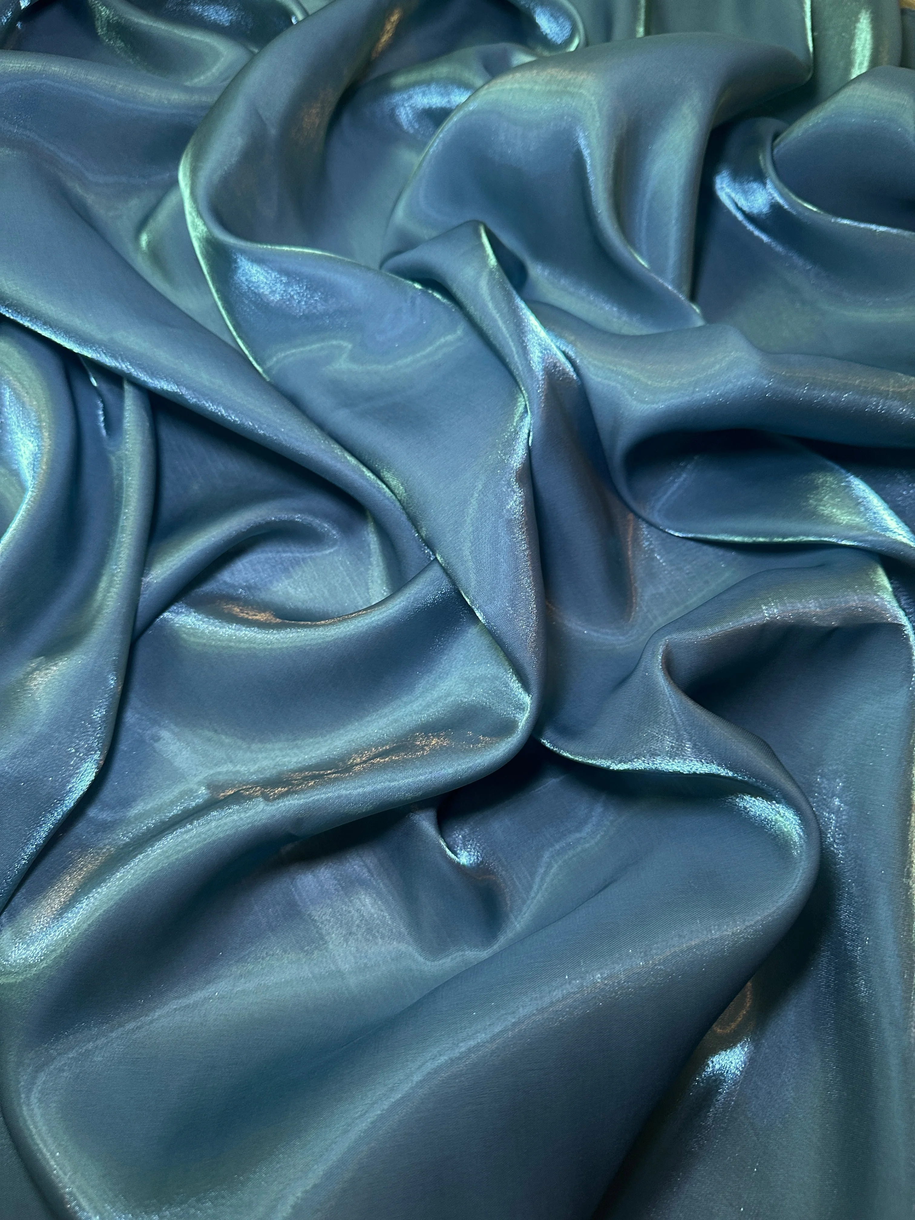 Liquid Shimmery Chiffon - Image 24