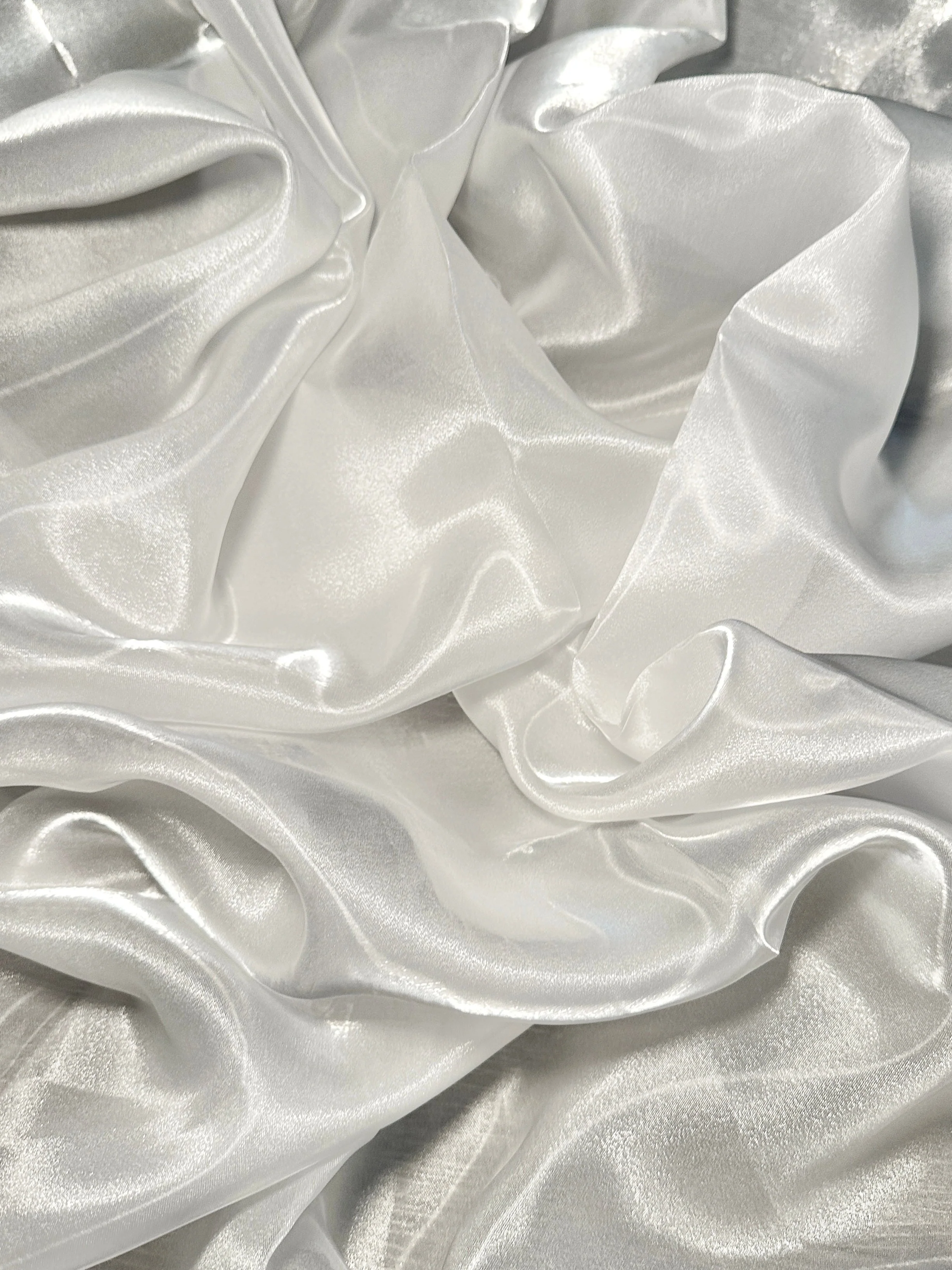 Liquid Shimmery Organza - Image 9