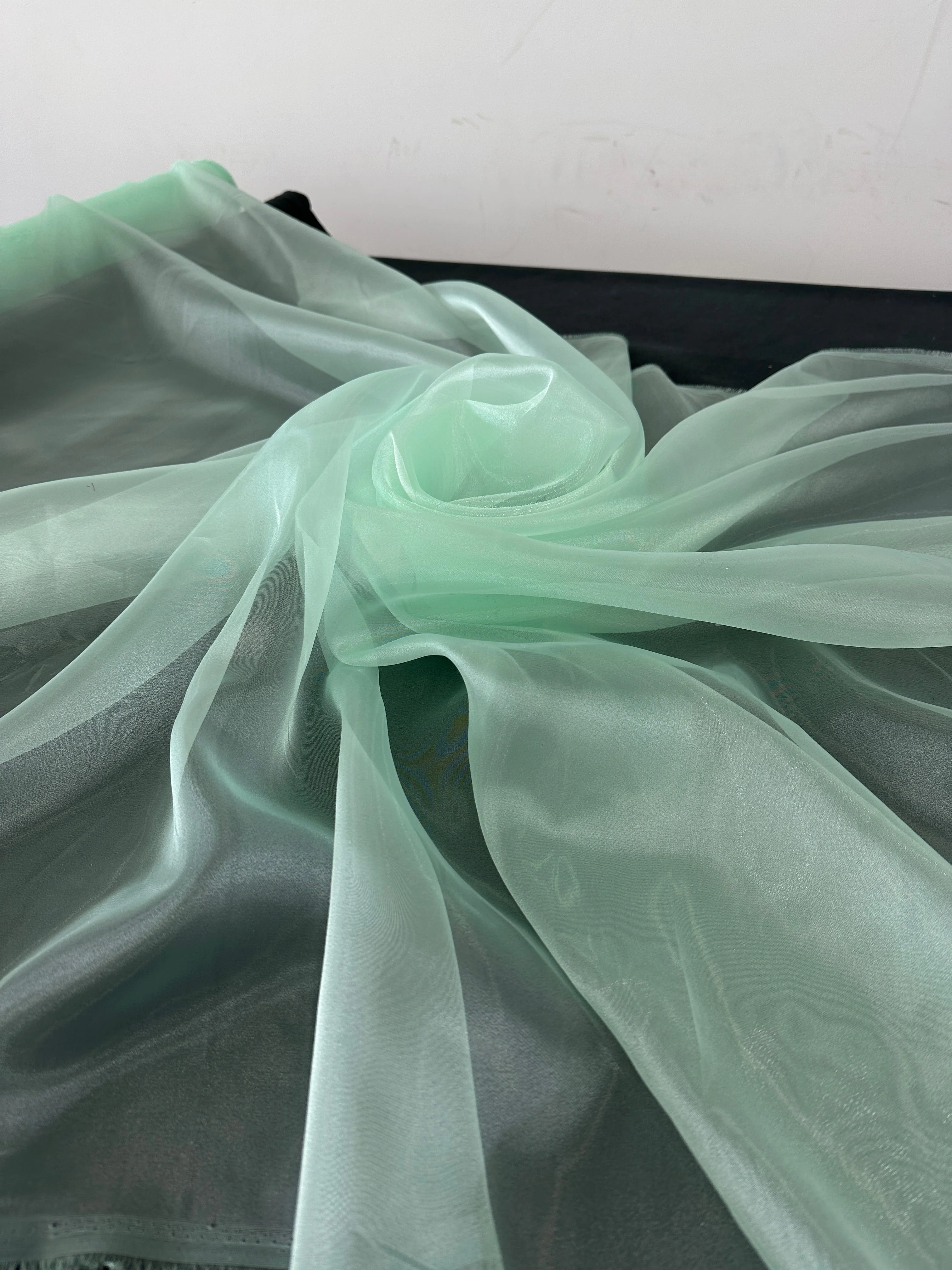 Mint Organza - Image 3