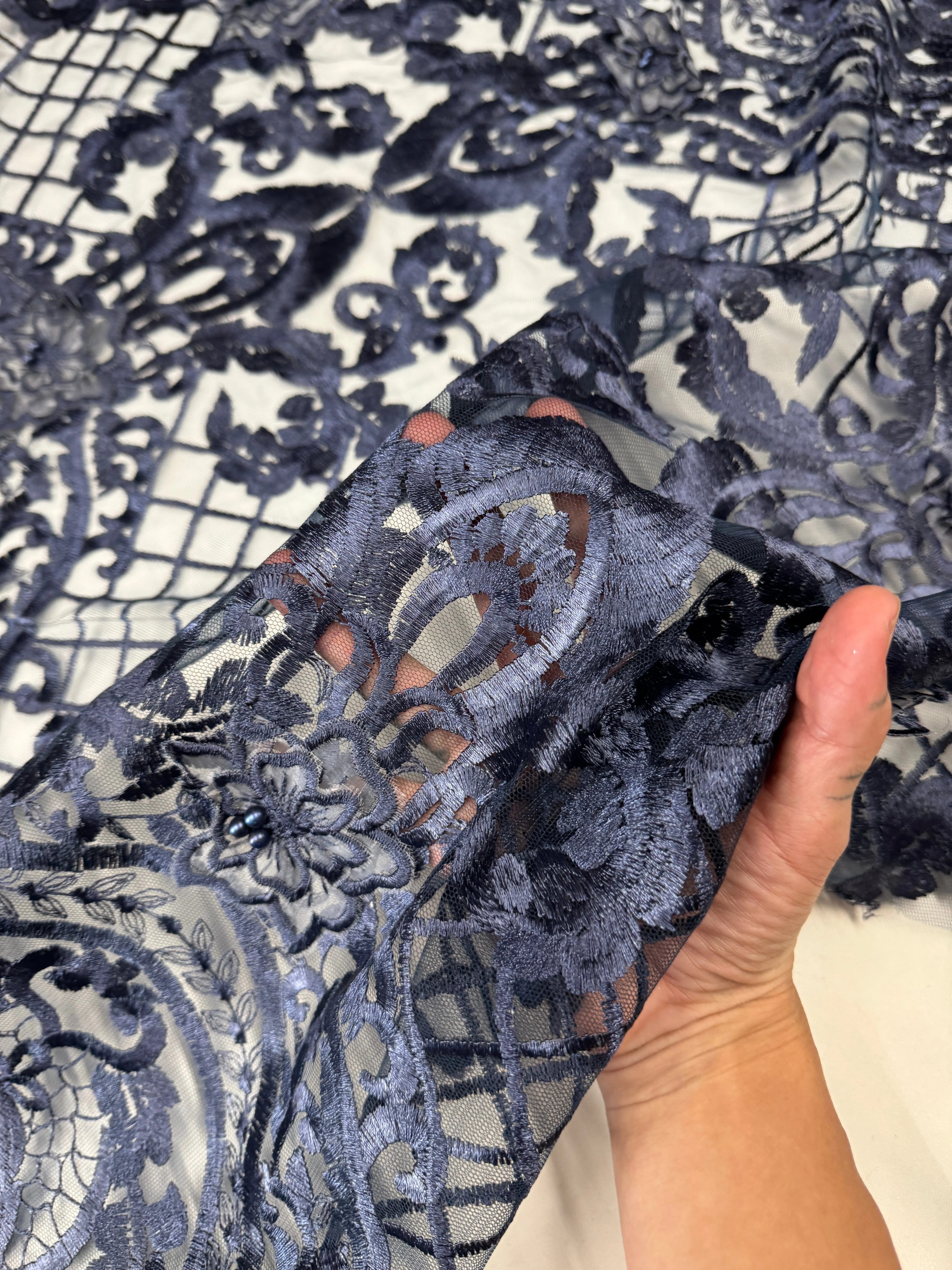 Navy Baroque Embroidered Scalloped Lace - Image 9