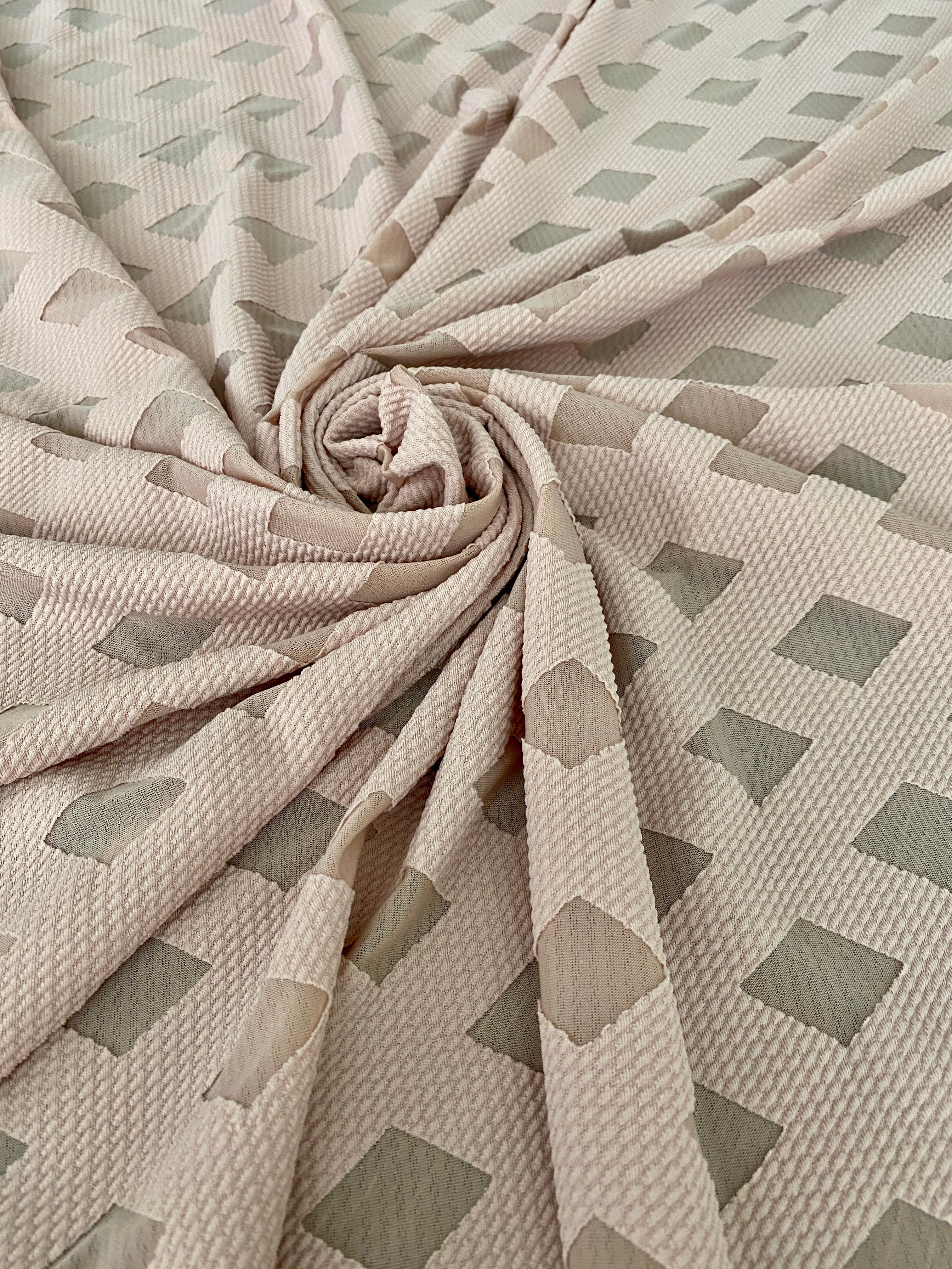 Nude Diamond Pattern Knit - Image 5