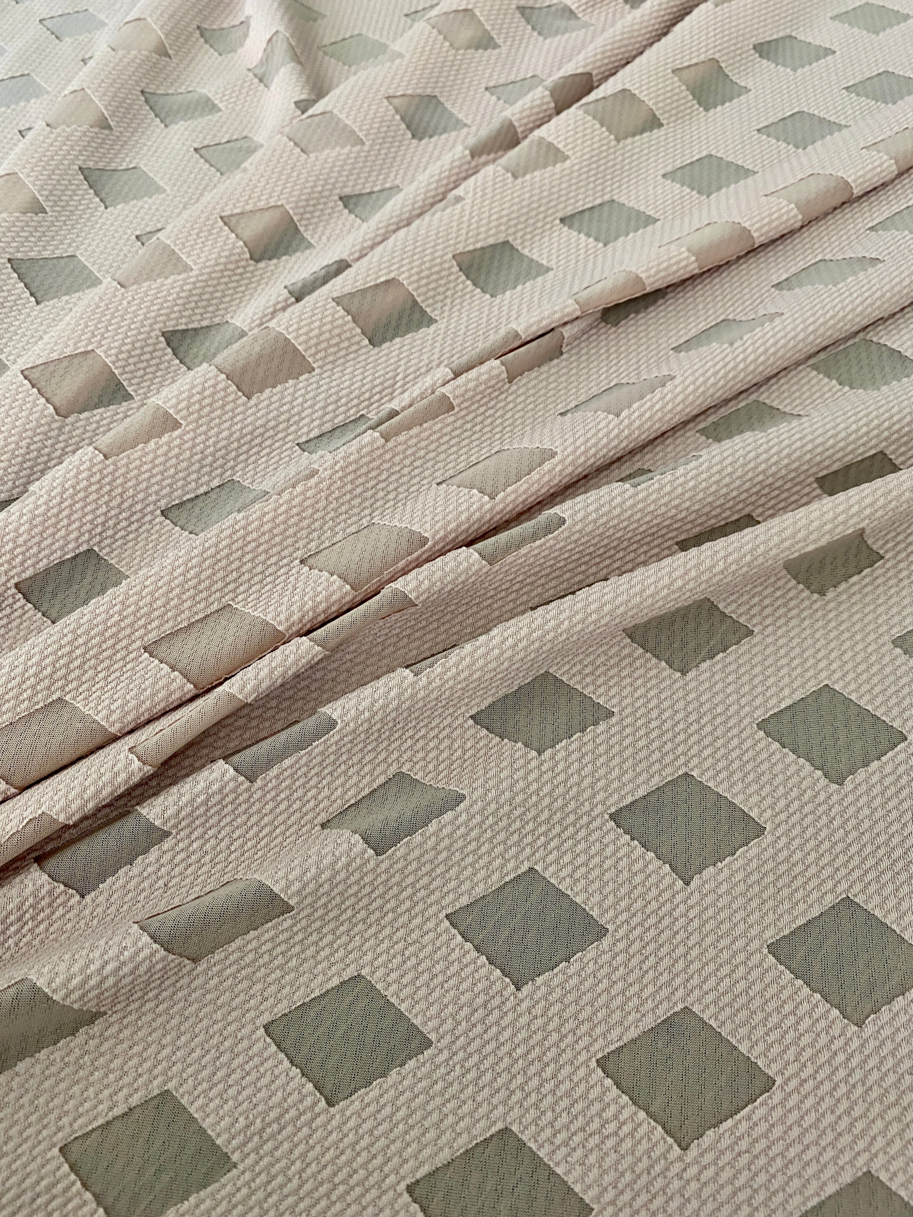 Nude Diamond Pattern Knit - Image 7