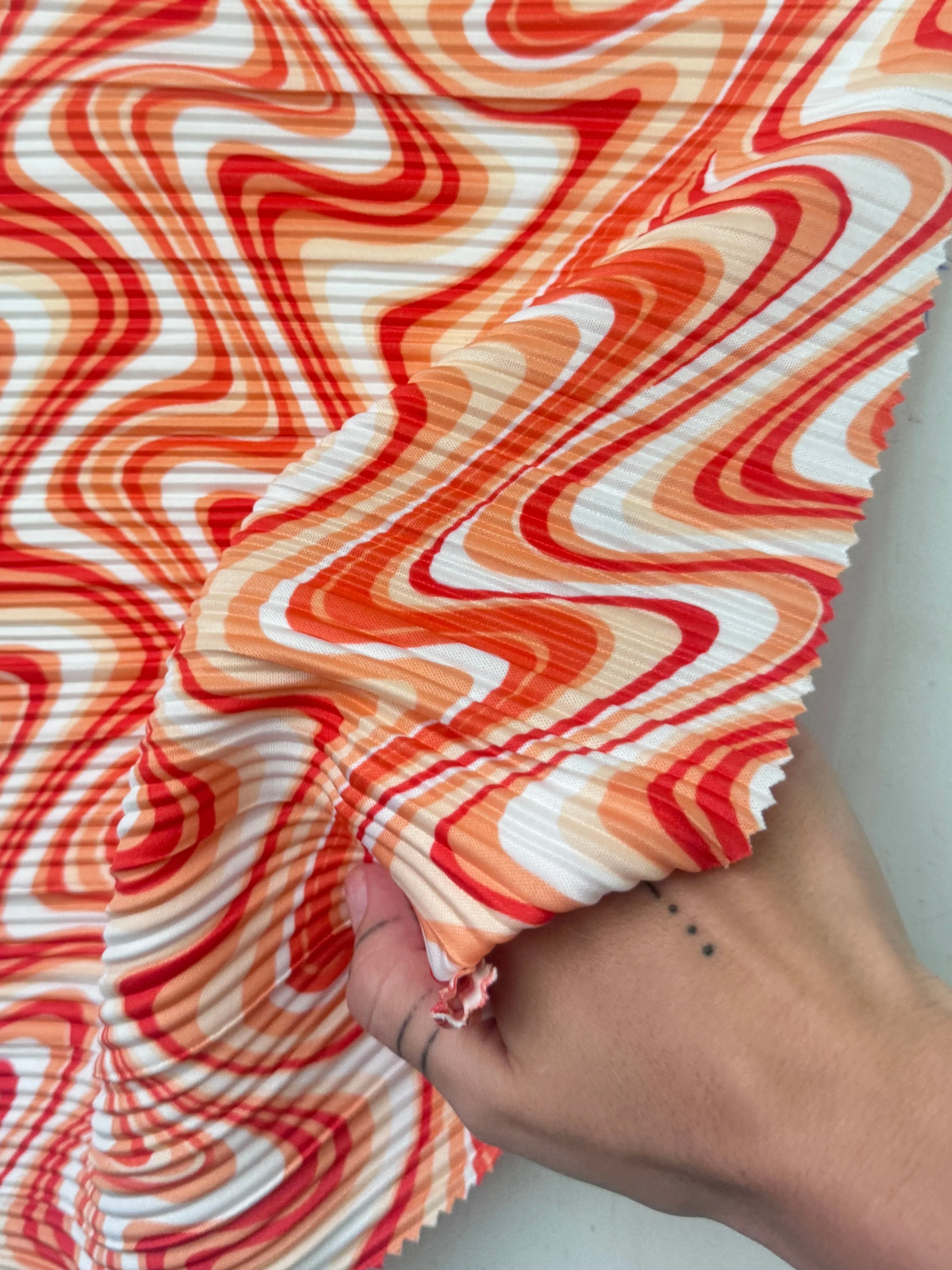 Orange Wave Print Pleated Knit - Image 7