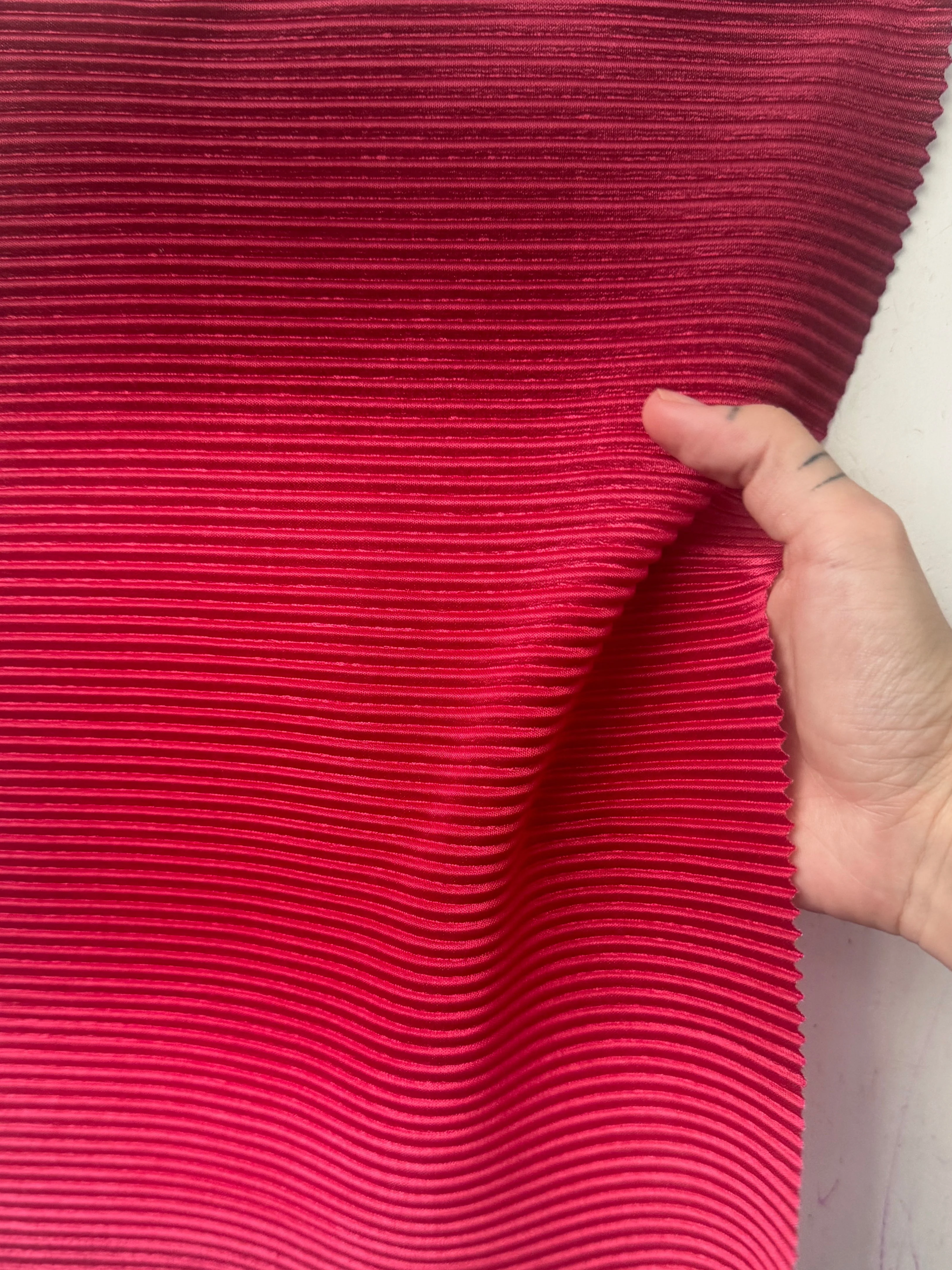 Red Ombre Pleated Knit - Image 6