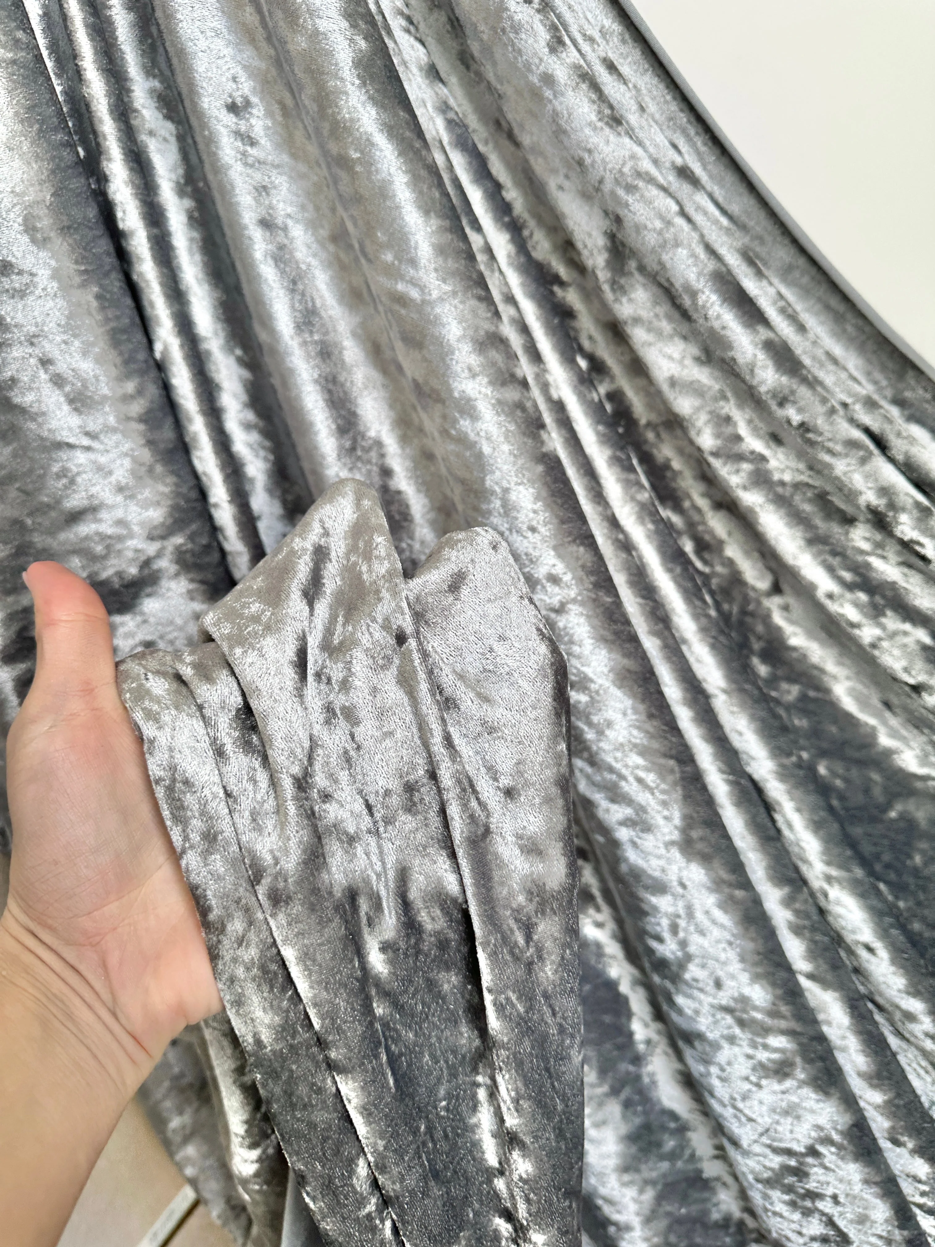 Silver Stretch Crushed Velvet - Image 5