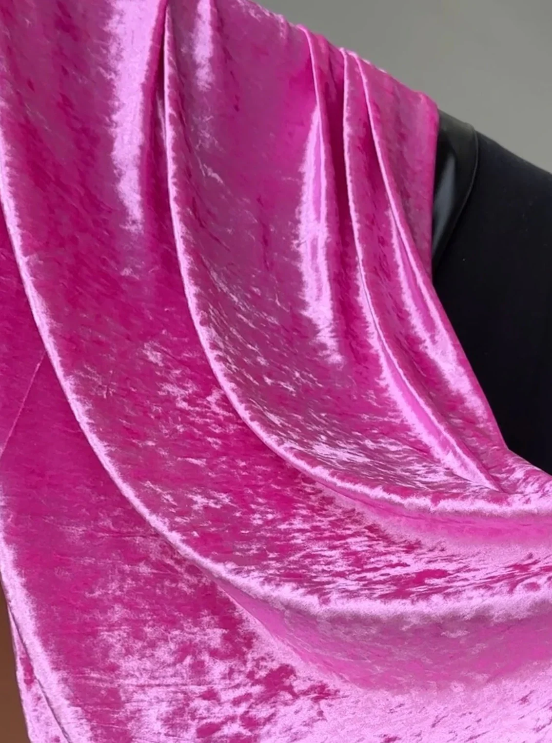 Stretch Crushed Velvet - Image 12