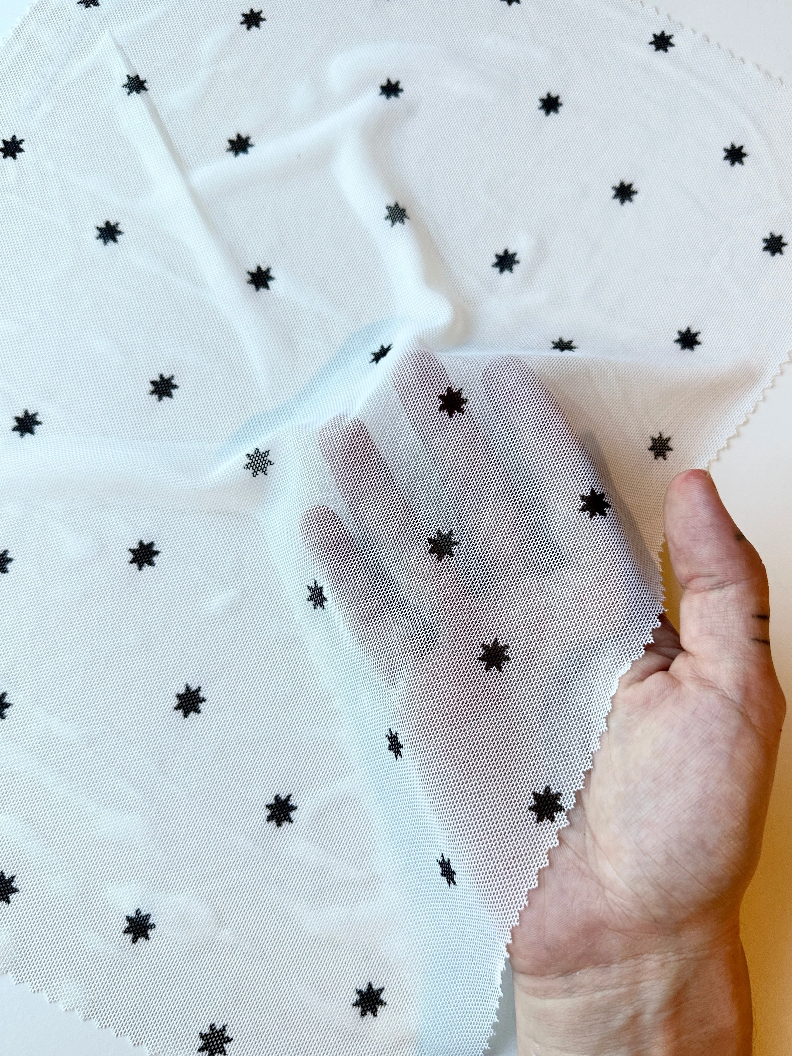 White Black Star Power Mesh - Image 8