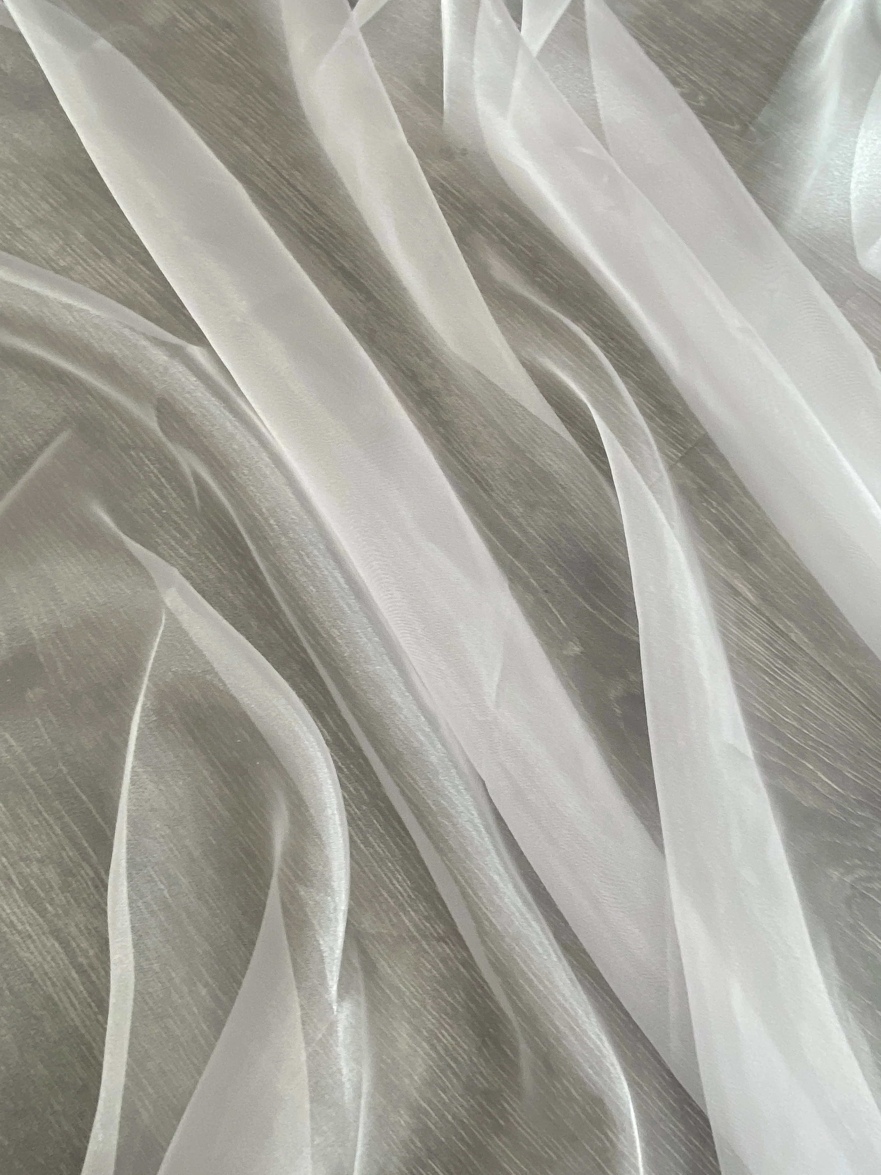 White Crystal Organza - Image 3