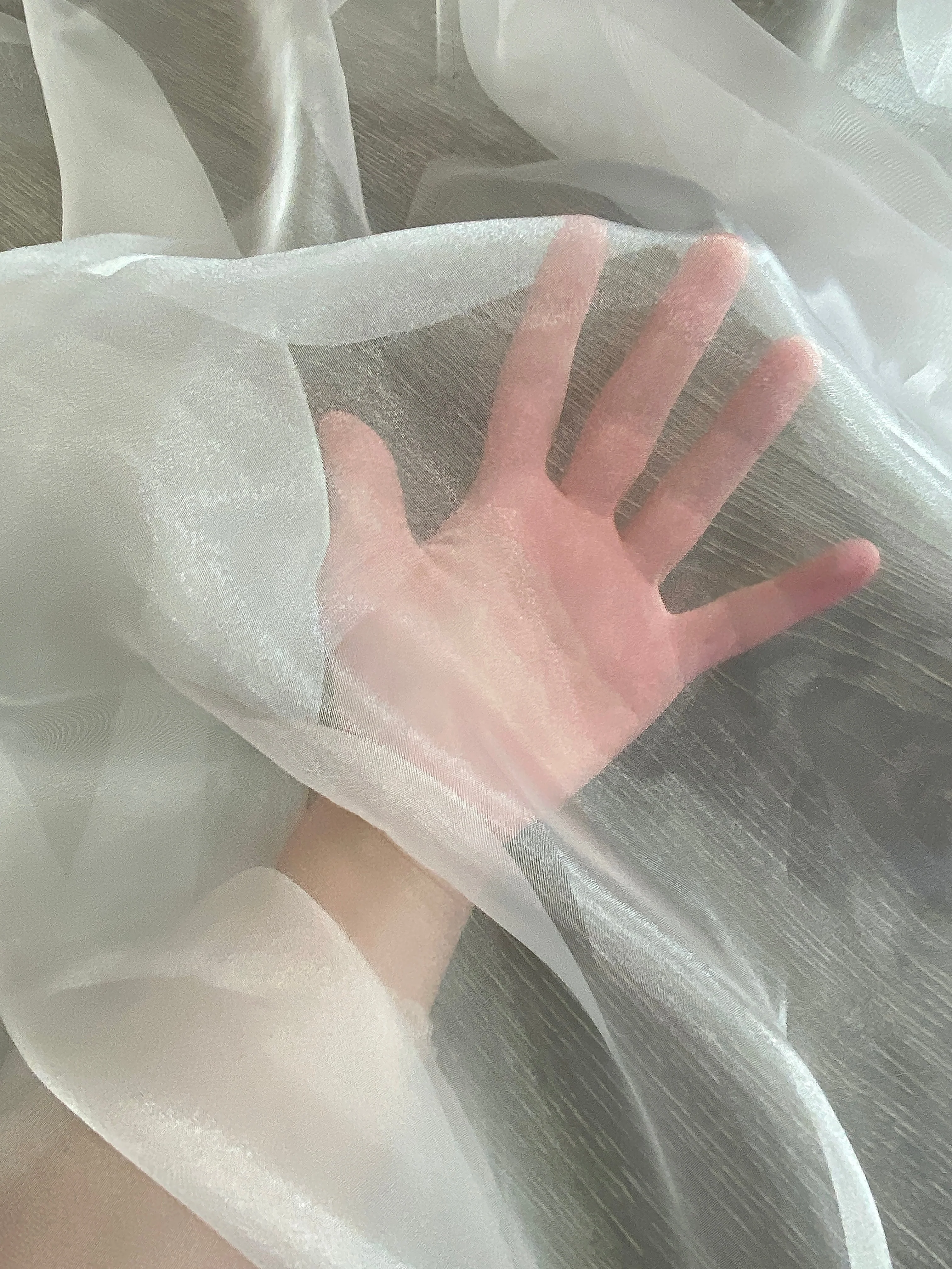 White Crystal Organza - Image 5
