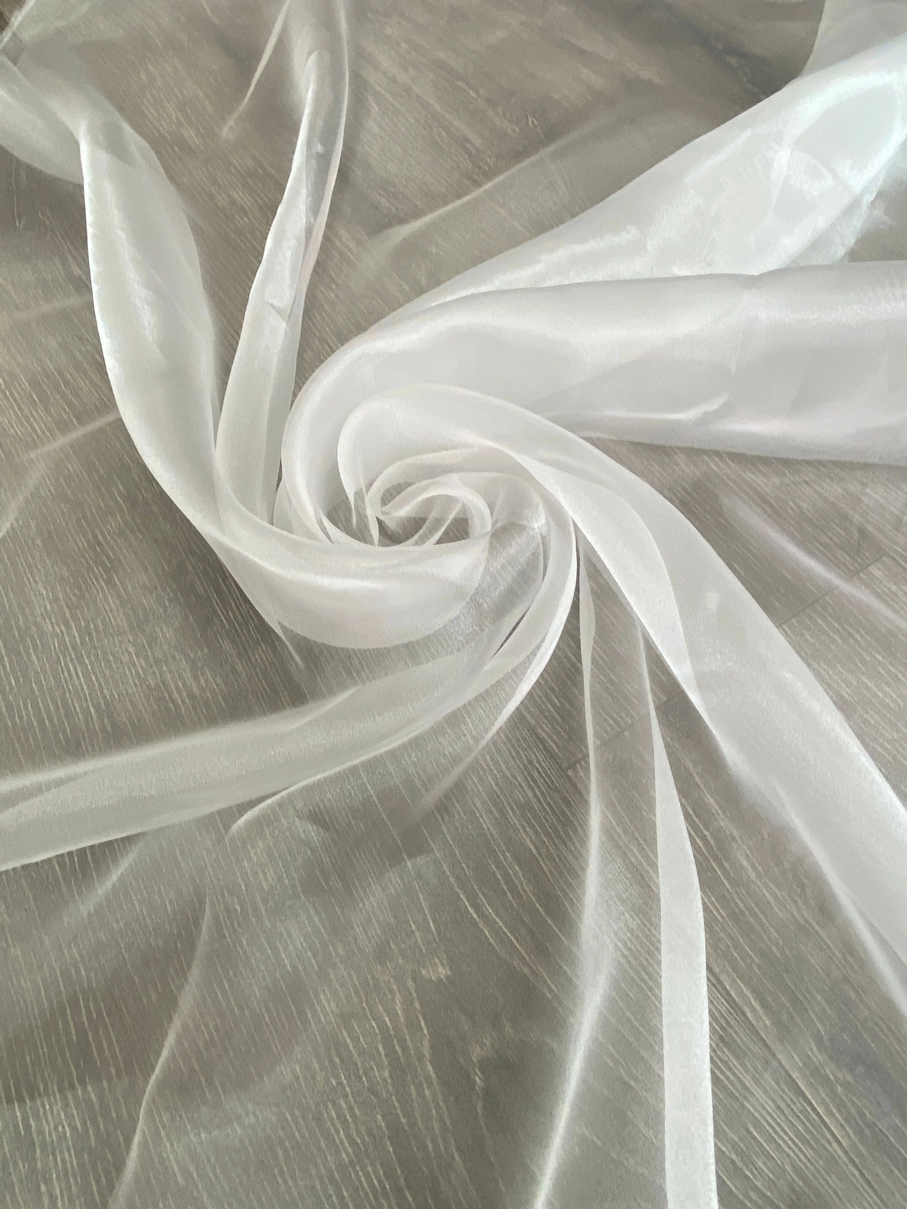 White Crystal Organza - Image 6