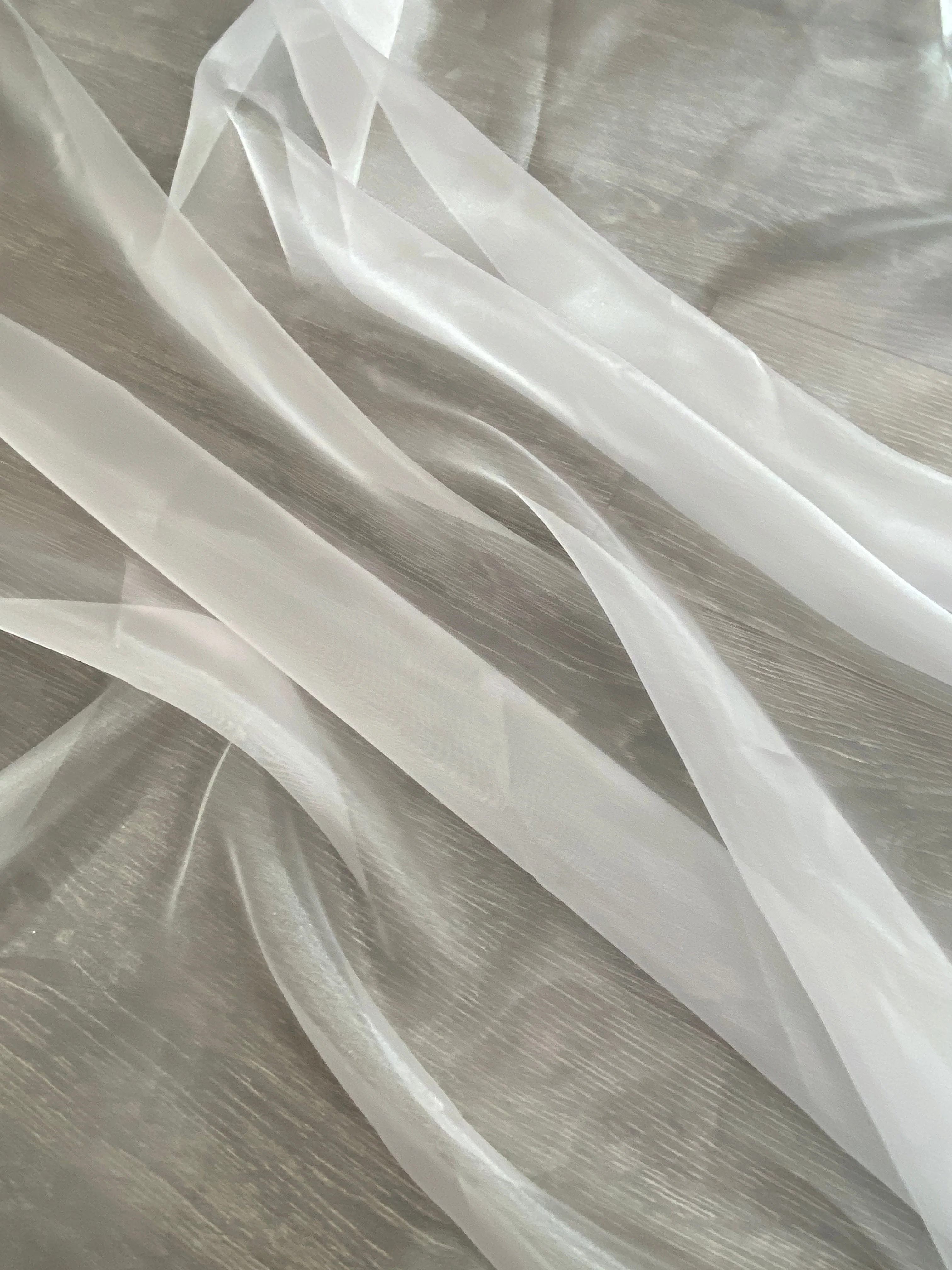 White Crystal Organza - Image 7