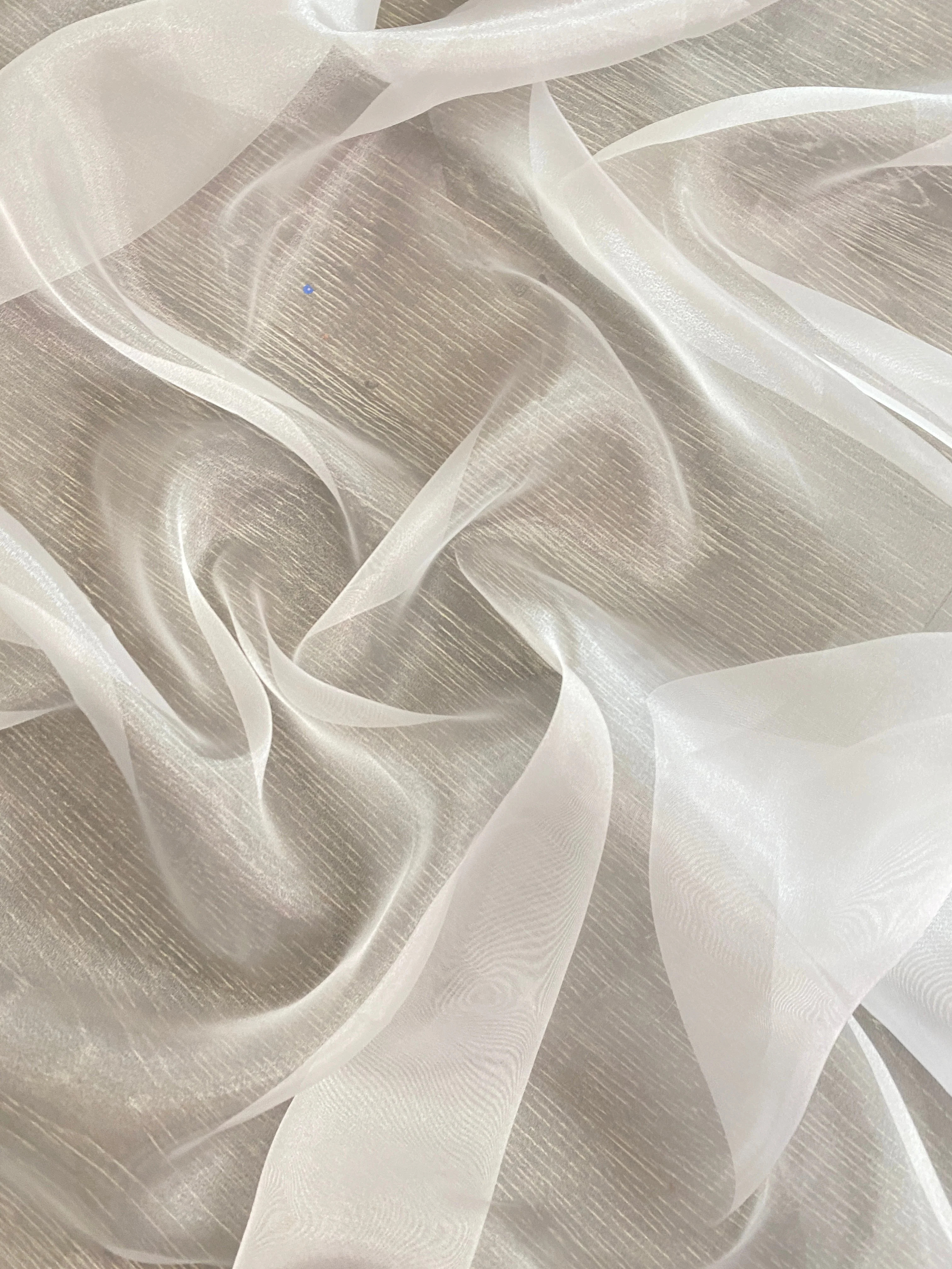 White Crystal Organza - Image 8