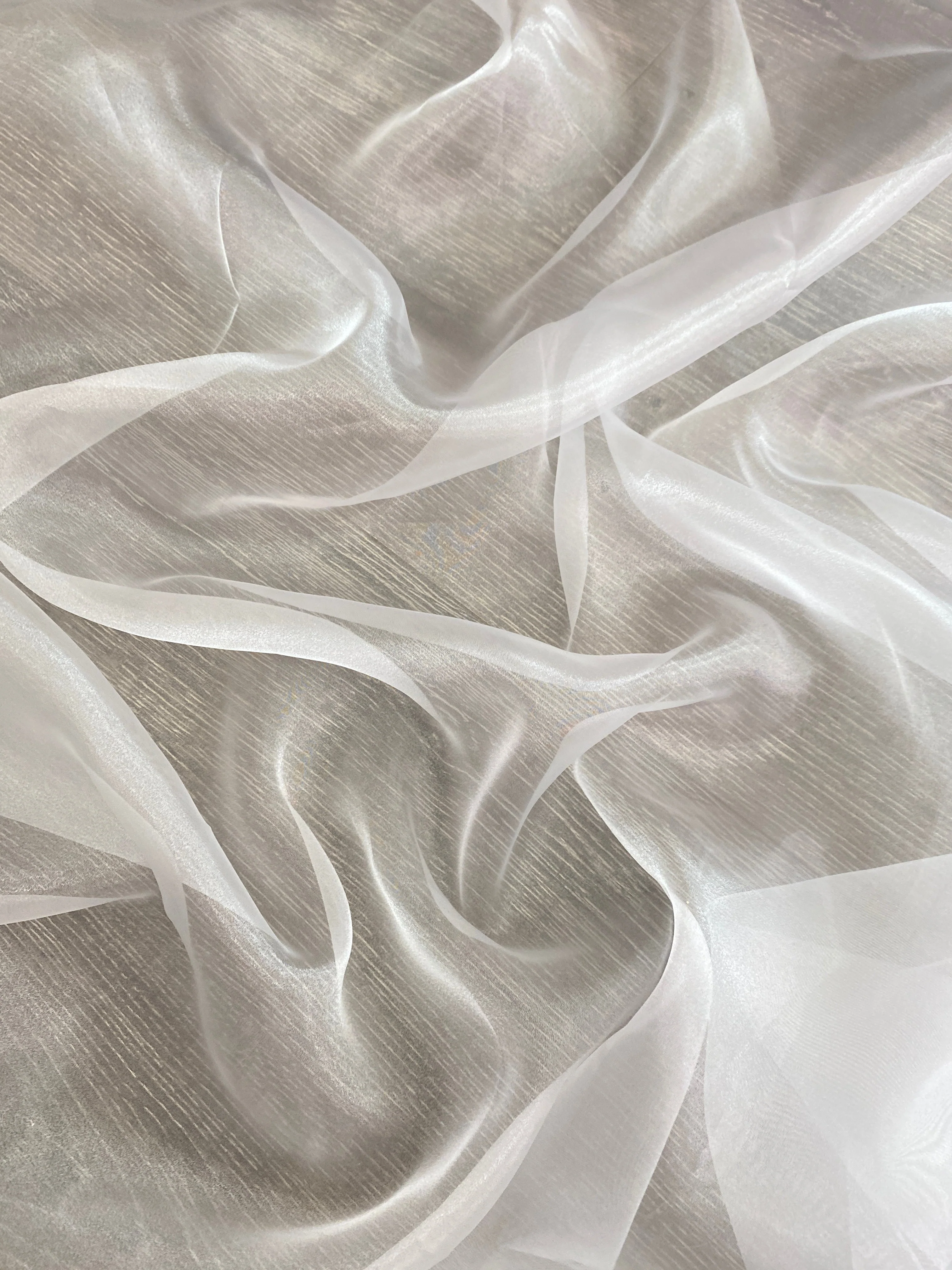 White Crystal Organza - Image 9