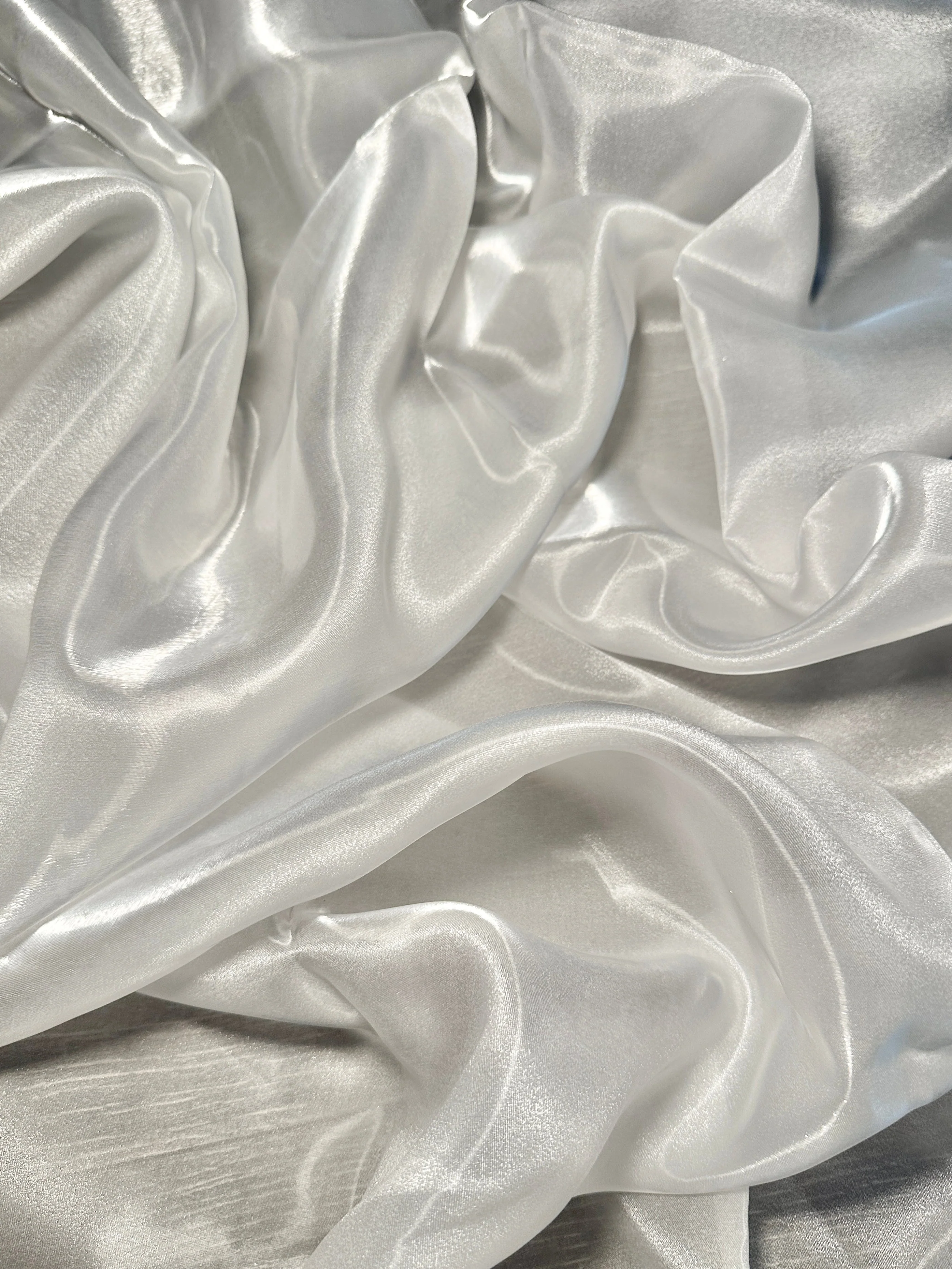 White Liquid Shimmery Organza - Image 2