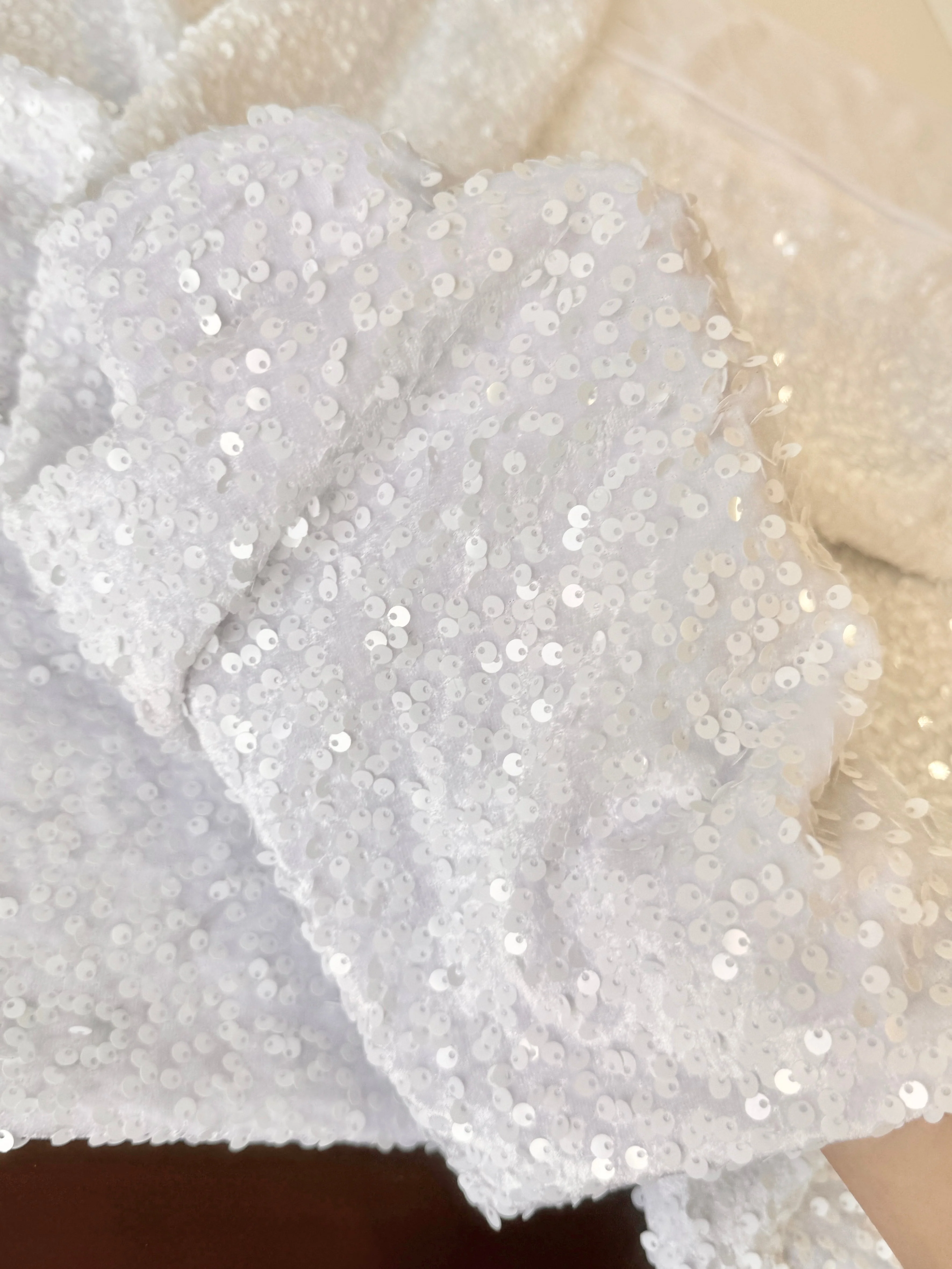 White Sequins Velvet - Image 5